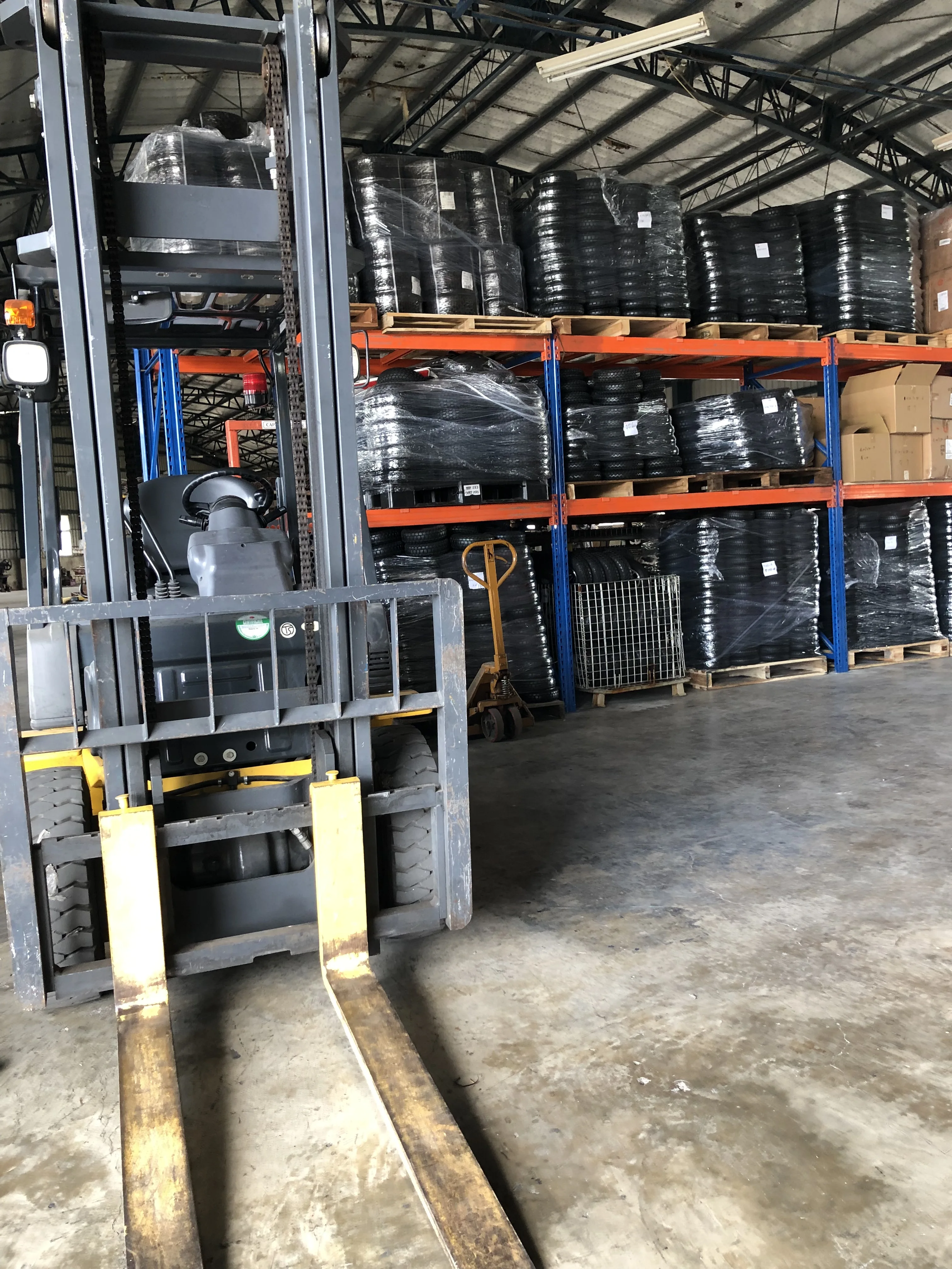 Cheng Shin 4.00-5 C154 Diamond Pneumatic  Black Tires tyres