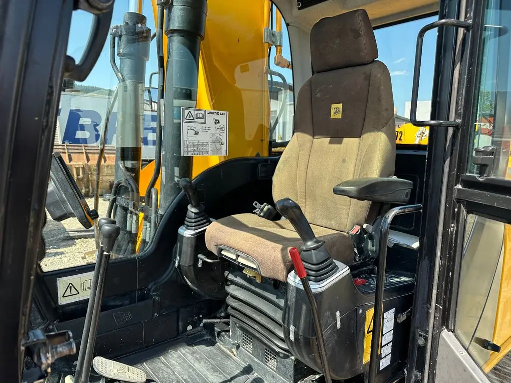Дешевый Подержанный грузовик Volvo Trqctor JCB JS210 2013 горячая Распродажа подержанные тракторы грузовики сверхмощные распродажа дешевый трактор используемый для продажи