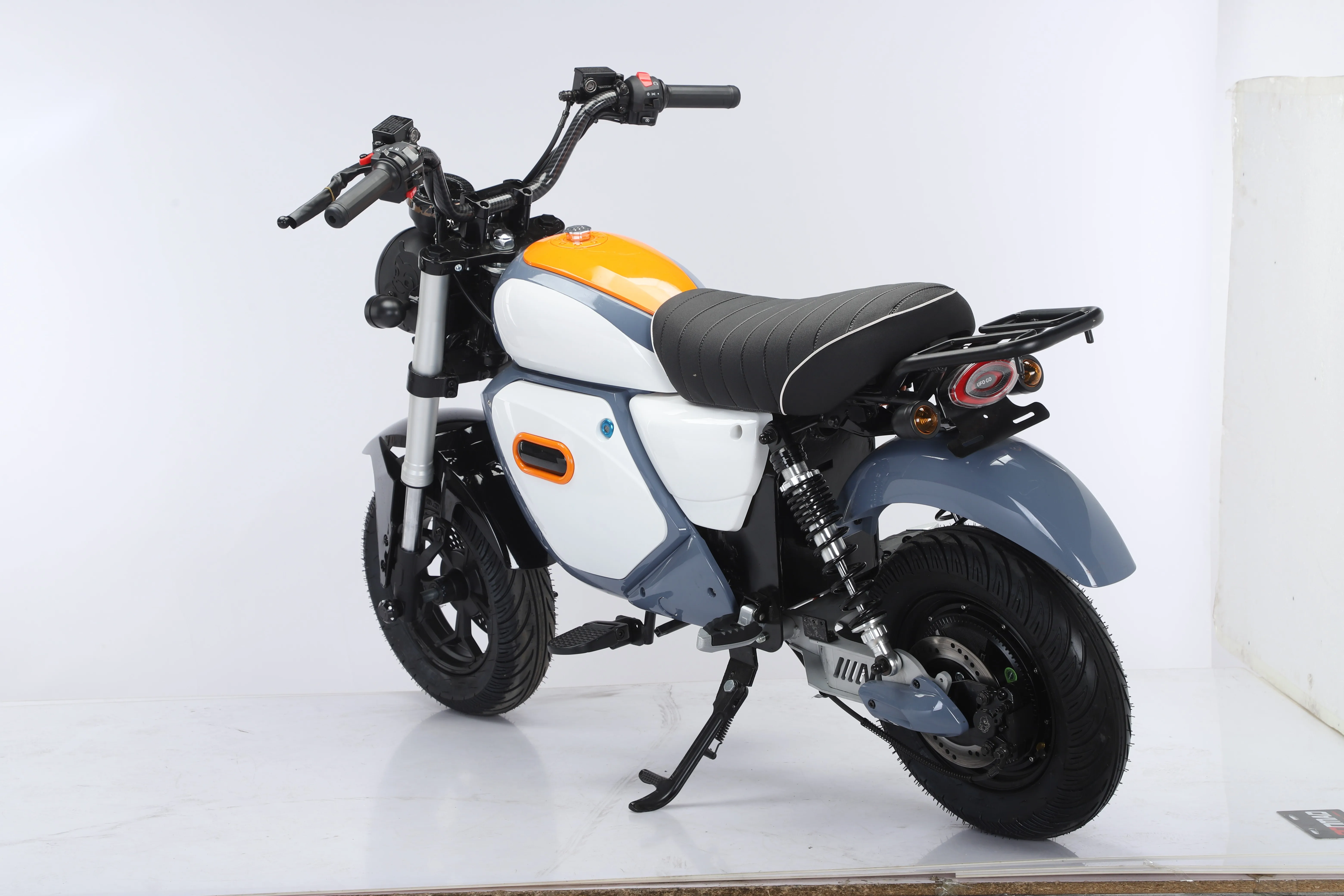 High Quality SKD CKD Factory Customized Adult Electric Motorcycle 50km/h Speed 60km Range 48v Steel Electronic Sensor