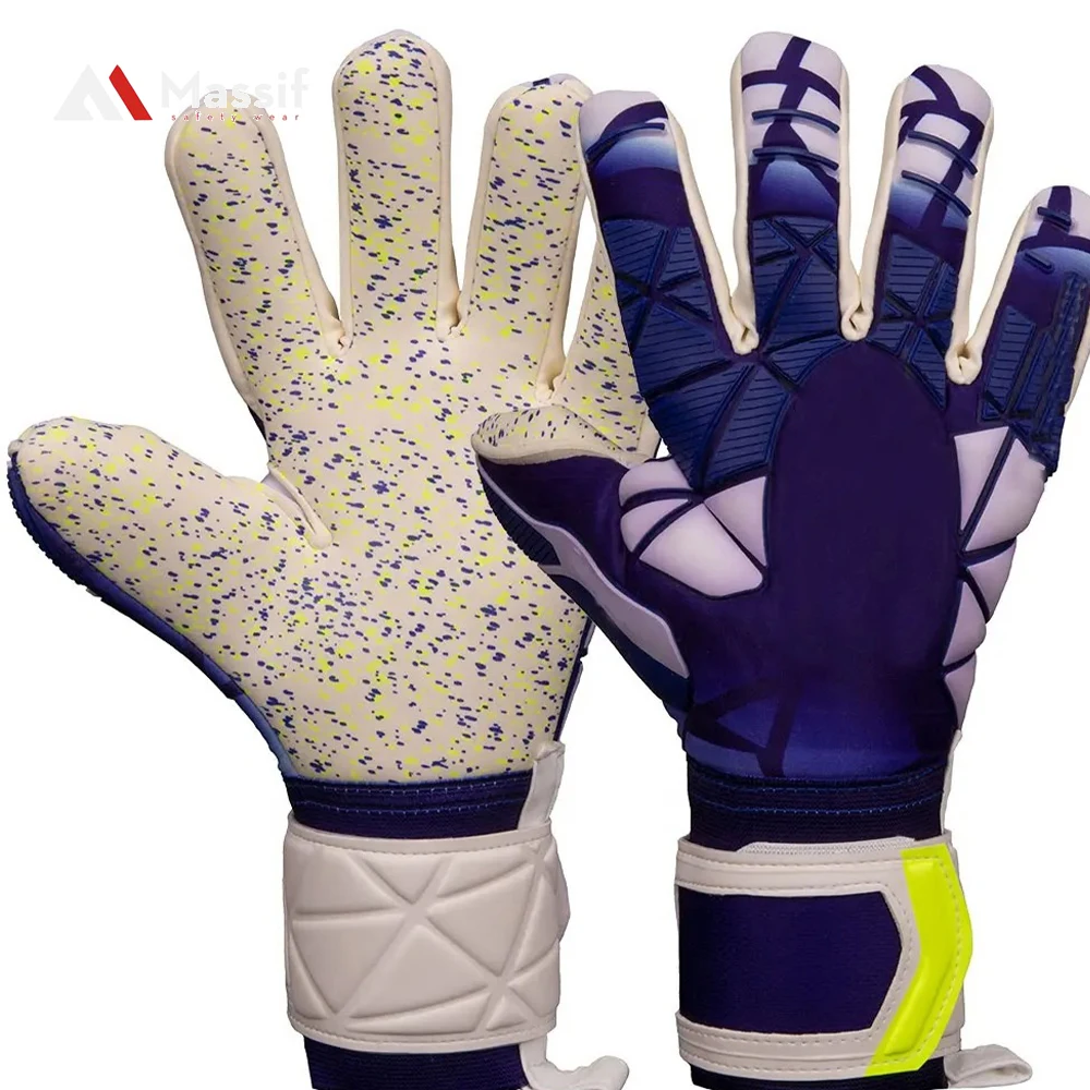 New latex Goalkeeper Gloves Palm Goal Keeper gloves 4mm Giga latex goalkeeper