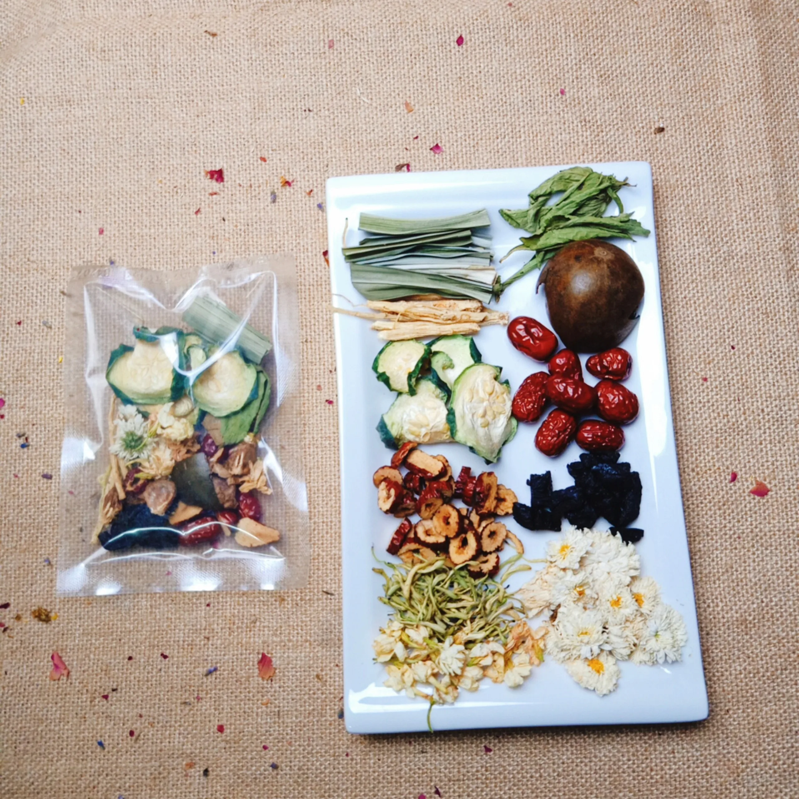 Pumpkin Honeysuckle Ginseng Tea Hot Tea Product for Healthcare and Beauty