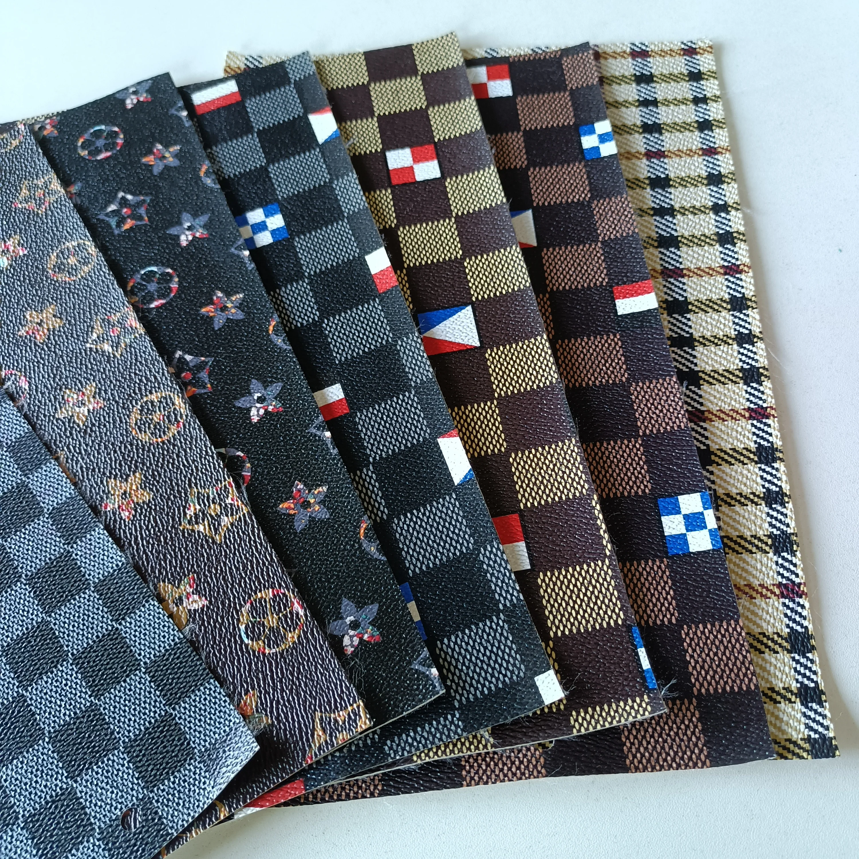 Grid printed leather irregular design PVC leather customized imitate fabric 0.7mm thickness for bags and luggages