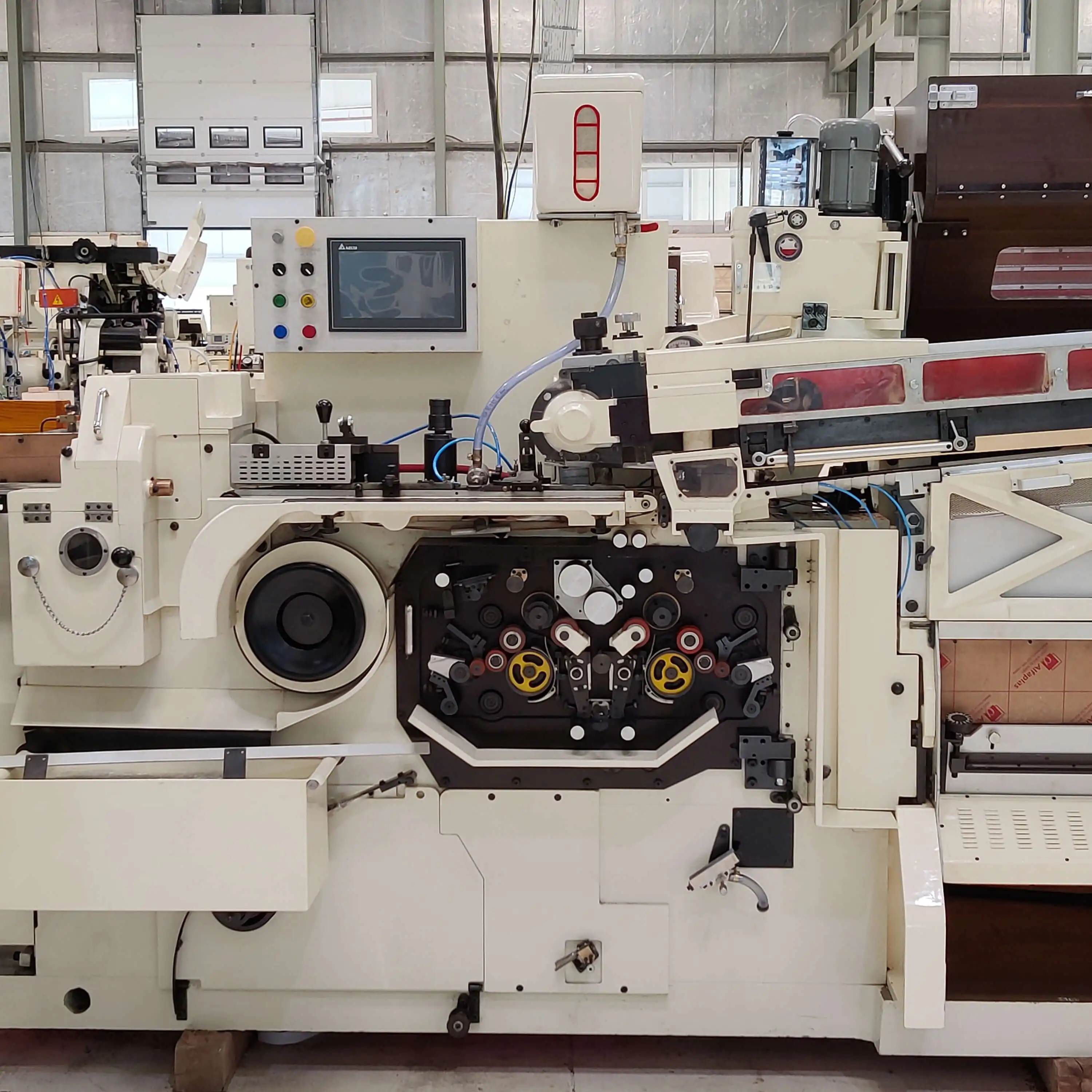Automatic Cigarette Making Machine with High Speed Manufacturing Capabilities