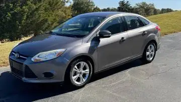 2014 Ford Focus SE седан б/у автоматическая коробка передач кожаные сиденья задняя камера подставка на крышу из сплава Электромобиль Темный