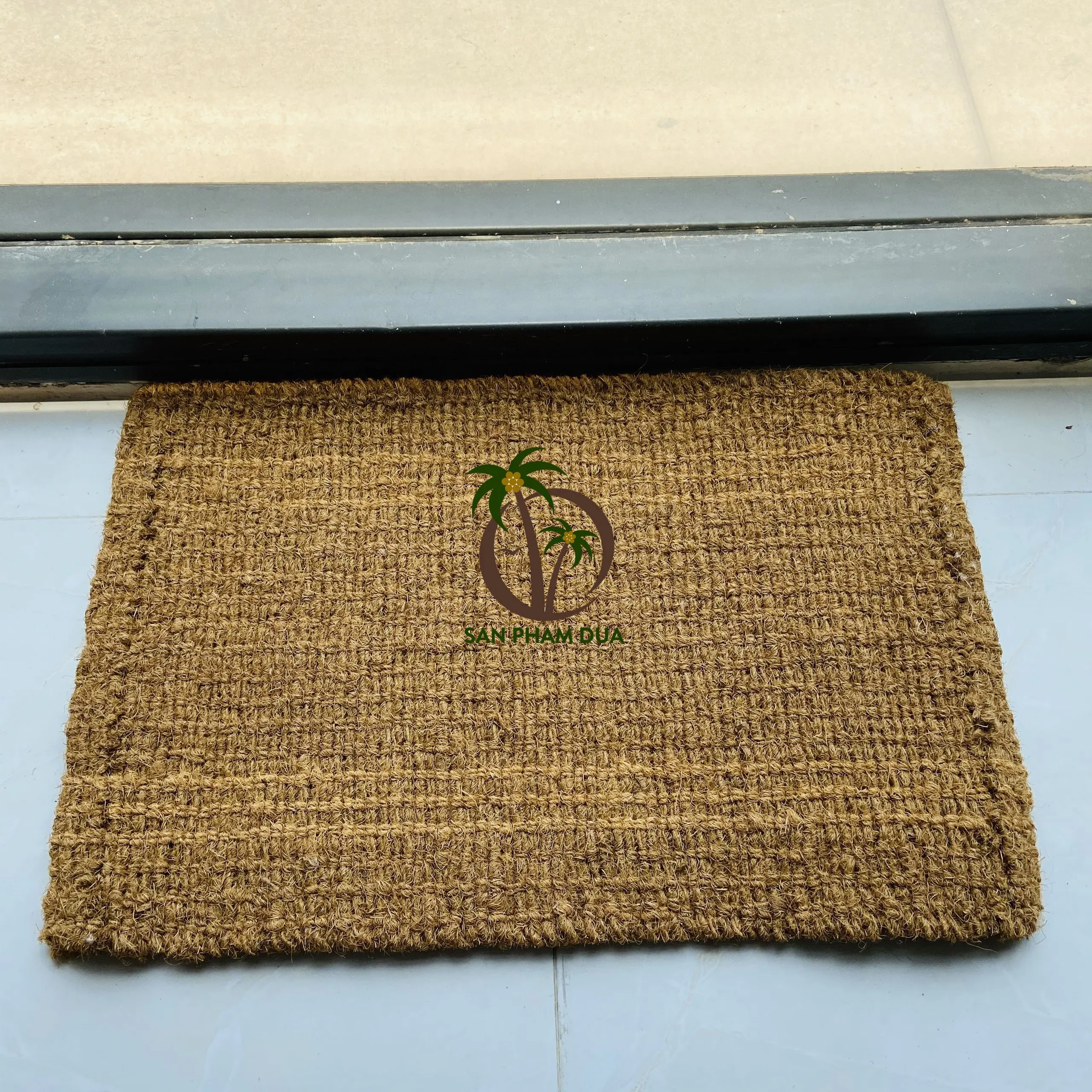 HIGH QUALITY NATURAL COCONUT FIBER HANDWOVEN MAT/ COCONUT COIR DOORMAT FROM VIETNAM AT THE BEST PRICE