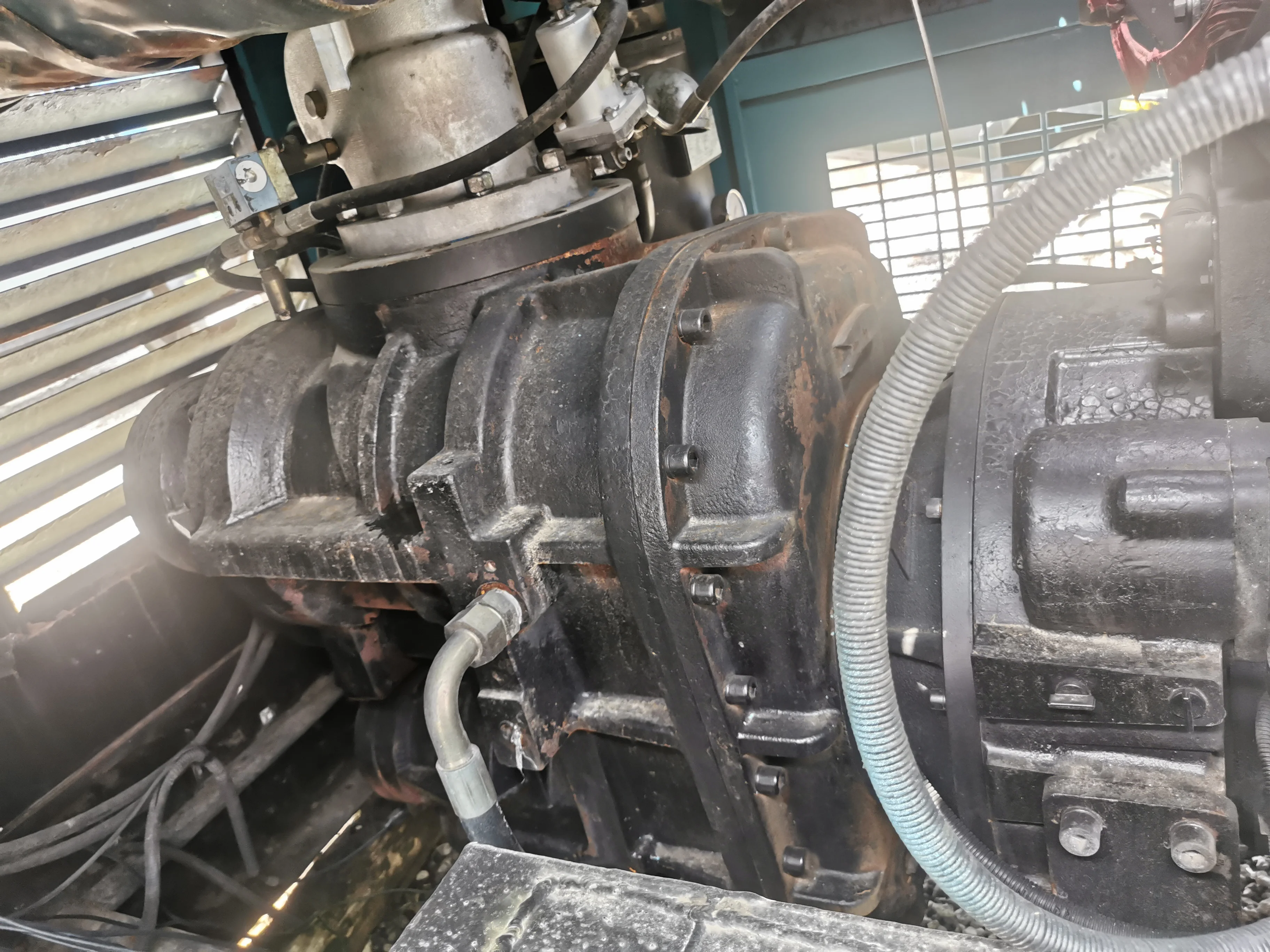 Используемый фиксированный KAISHAN LGCY18/17 17 бар 600cfm дизельный винтовой воздушный компрессор
