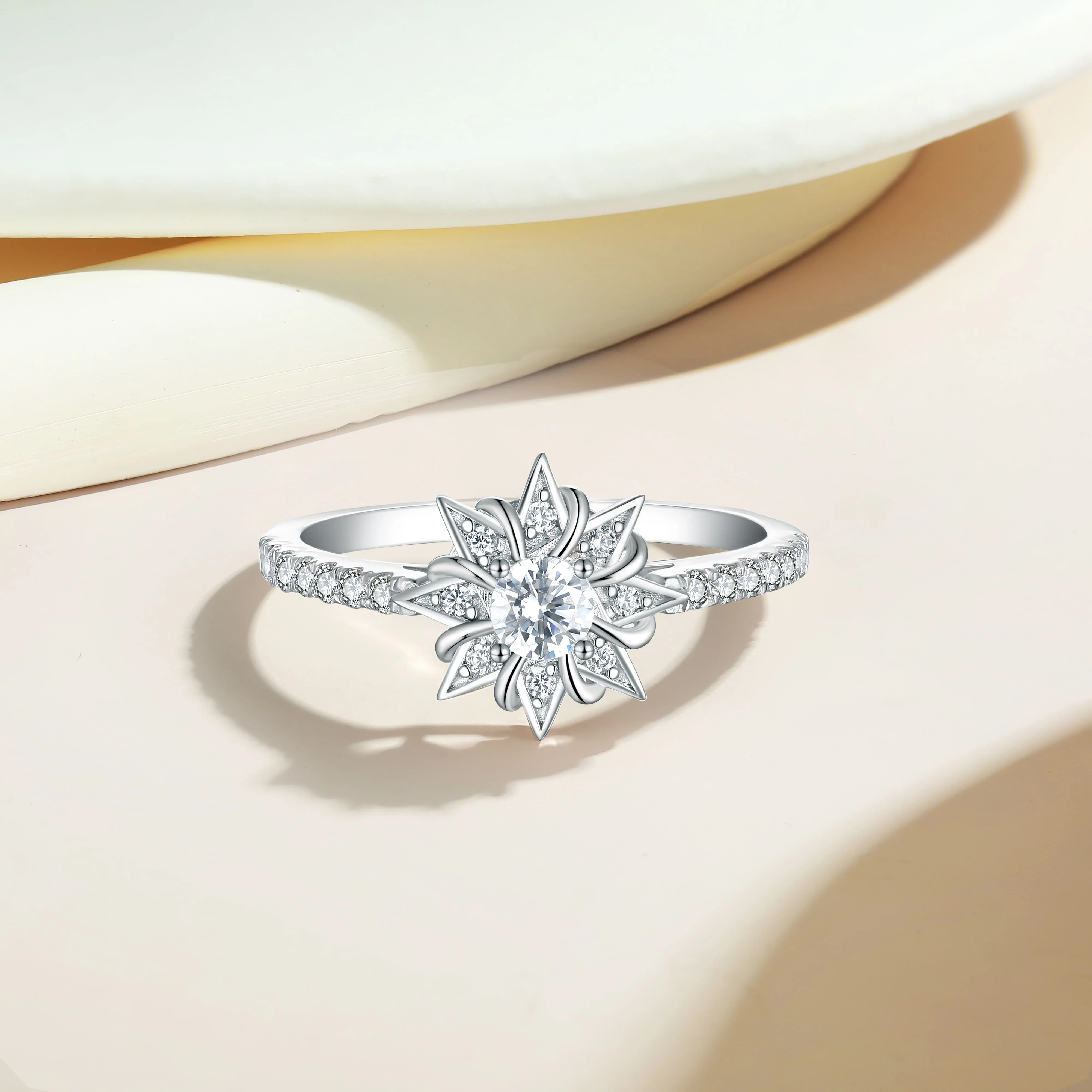 Sunstar Jewelry Manufacturer Hot Sale 925 Sterling Silver Ring Cz Wedding Rings Women Men Prong Setting Diamond Engagement Ring