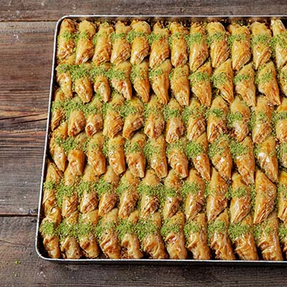 Wholesale Turkish Baklava Original Best Dessert Turkish Baklava with Pistachio Dry Baqlawa walnut Turkish Baqlawa HACCP