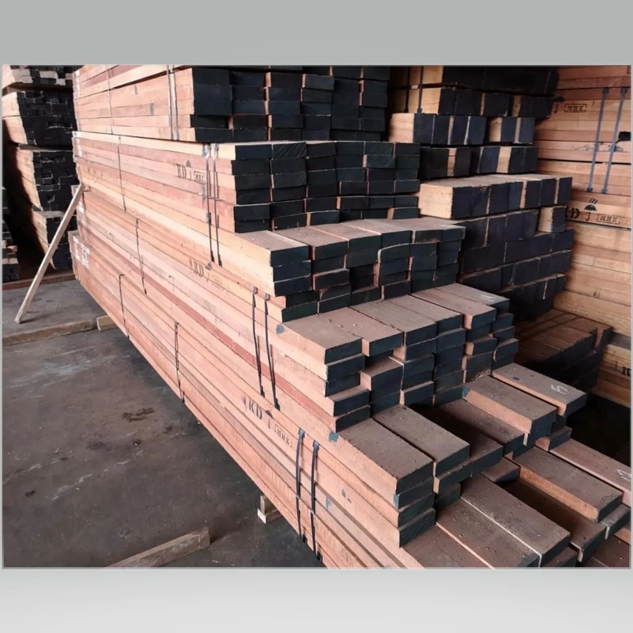 95x63 95x65 AS/NZS 4357 Structural Laminated Veneer Lumber Formwork LVL Beam