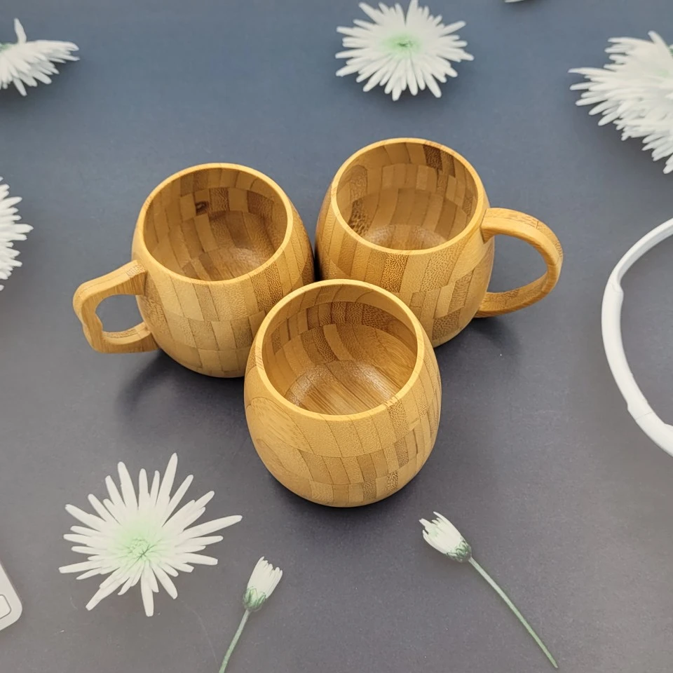 Bamboo cup with handle