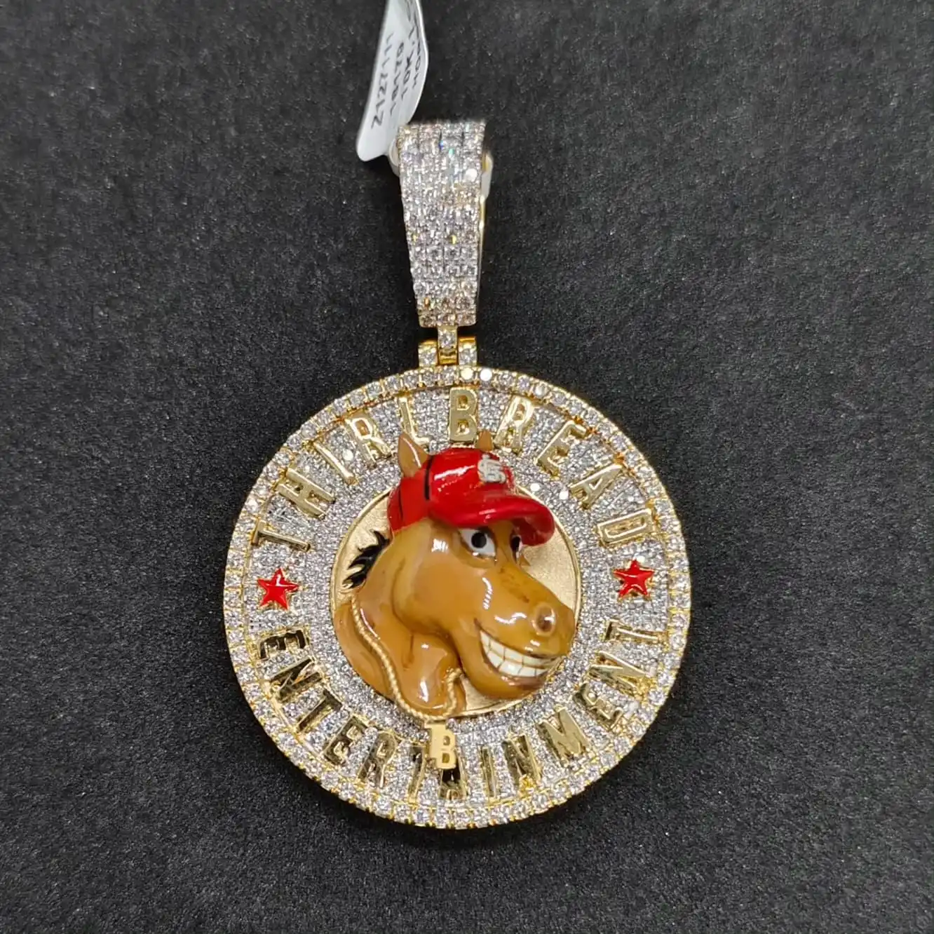 10k Yellow Gold HORSE THIRL BREAD Pendant With Natural Diamonds Fully Iced Out Hip-Hop Jewelry