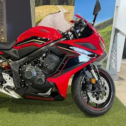 CLEAN SPEED LIGHT 2023/2024 Hondas CBR650R ABS sport bikes