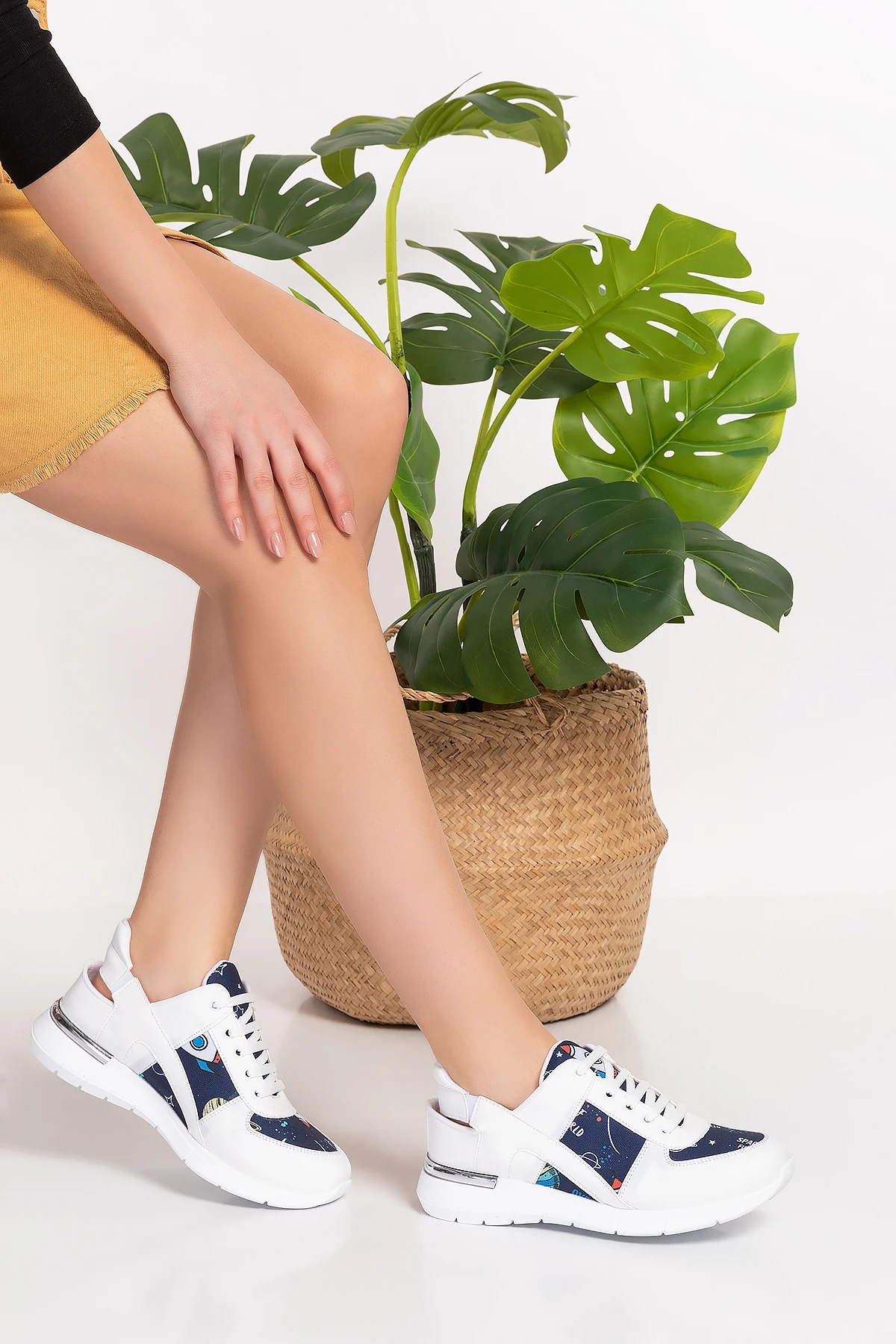 Sports Shoes  Planet Patterned Orthopedic Medical Sports Shoes Sports Doctor Sneaker Medical Lacing