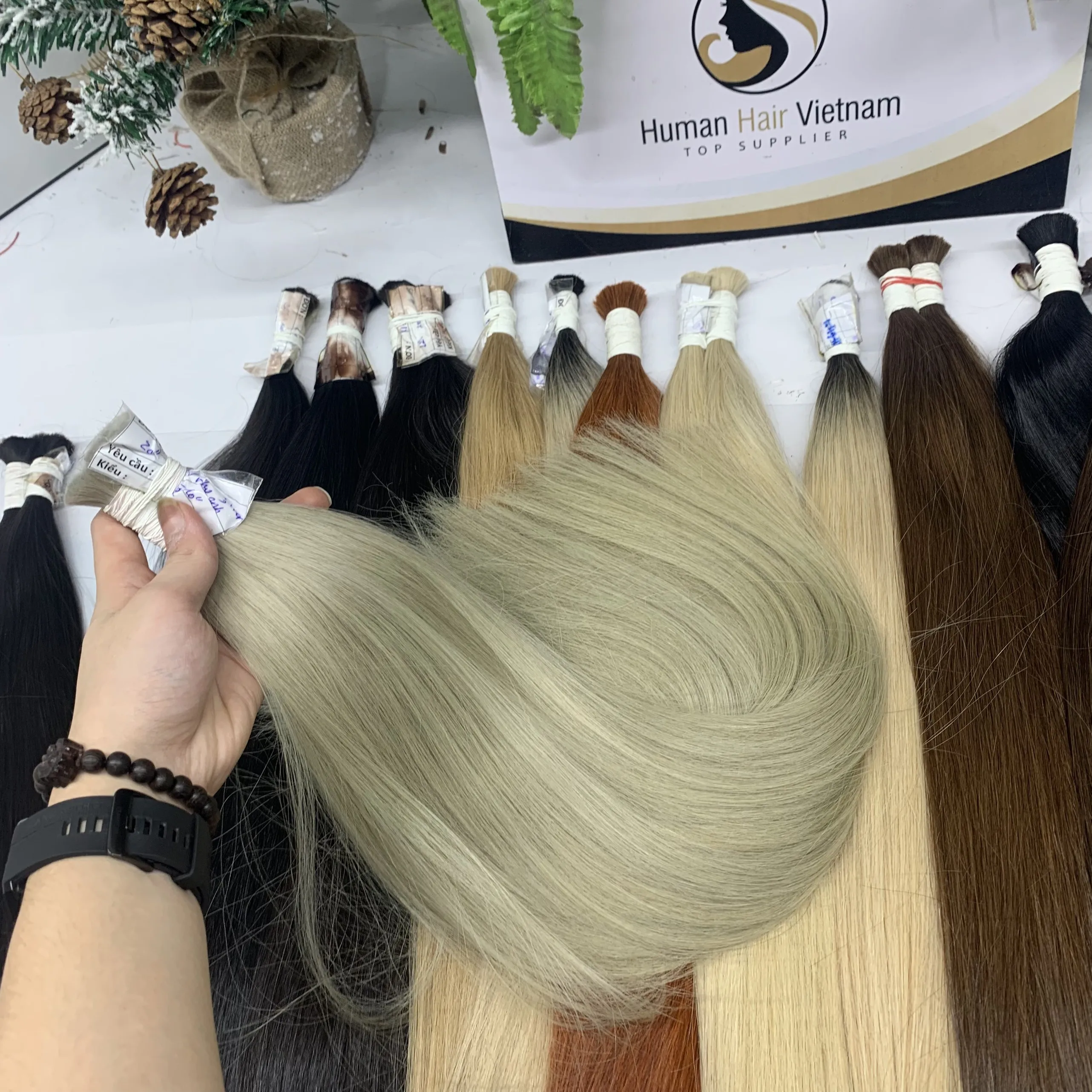 Pure 100% Remy High Quality Vietnam Virgin Cuticle Aligned Human Hair Extension Vendor Colored Bulk Hair