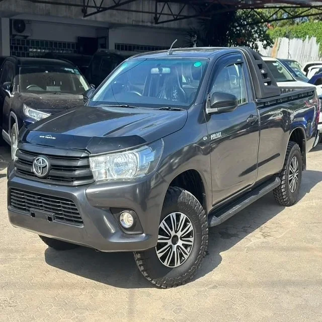 Toyota Hilux в наличии свежая и чистая без происшествий левая правая руль Лучшая цена