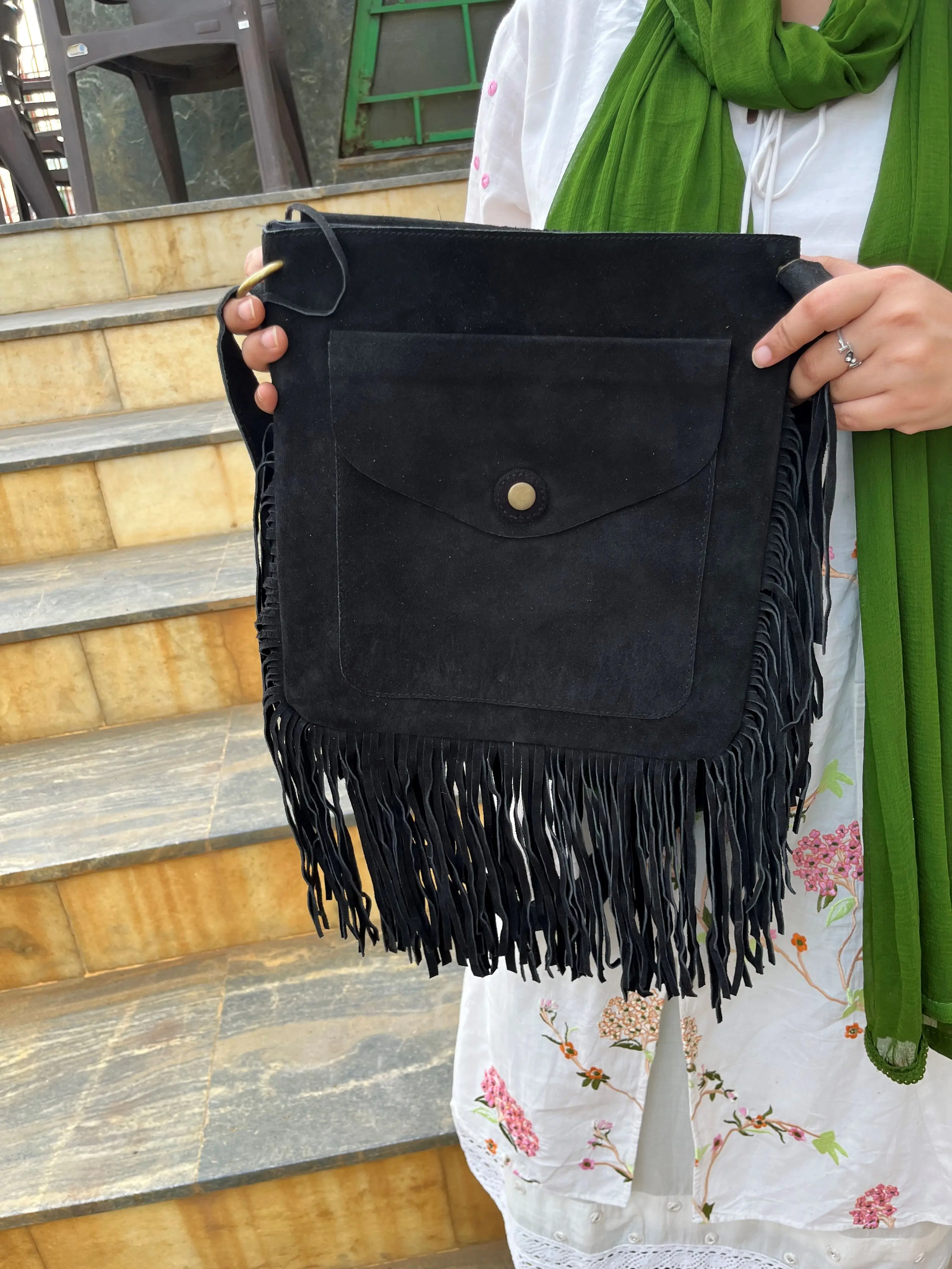 Traditional Premium Quality Wester Design Stylish Handmade Suede Leather Handmade Fringe Cross Body Bag For Woman And Girl