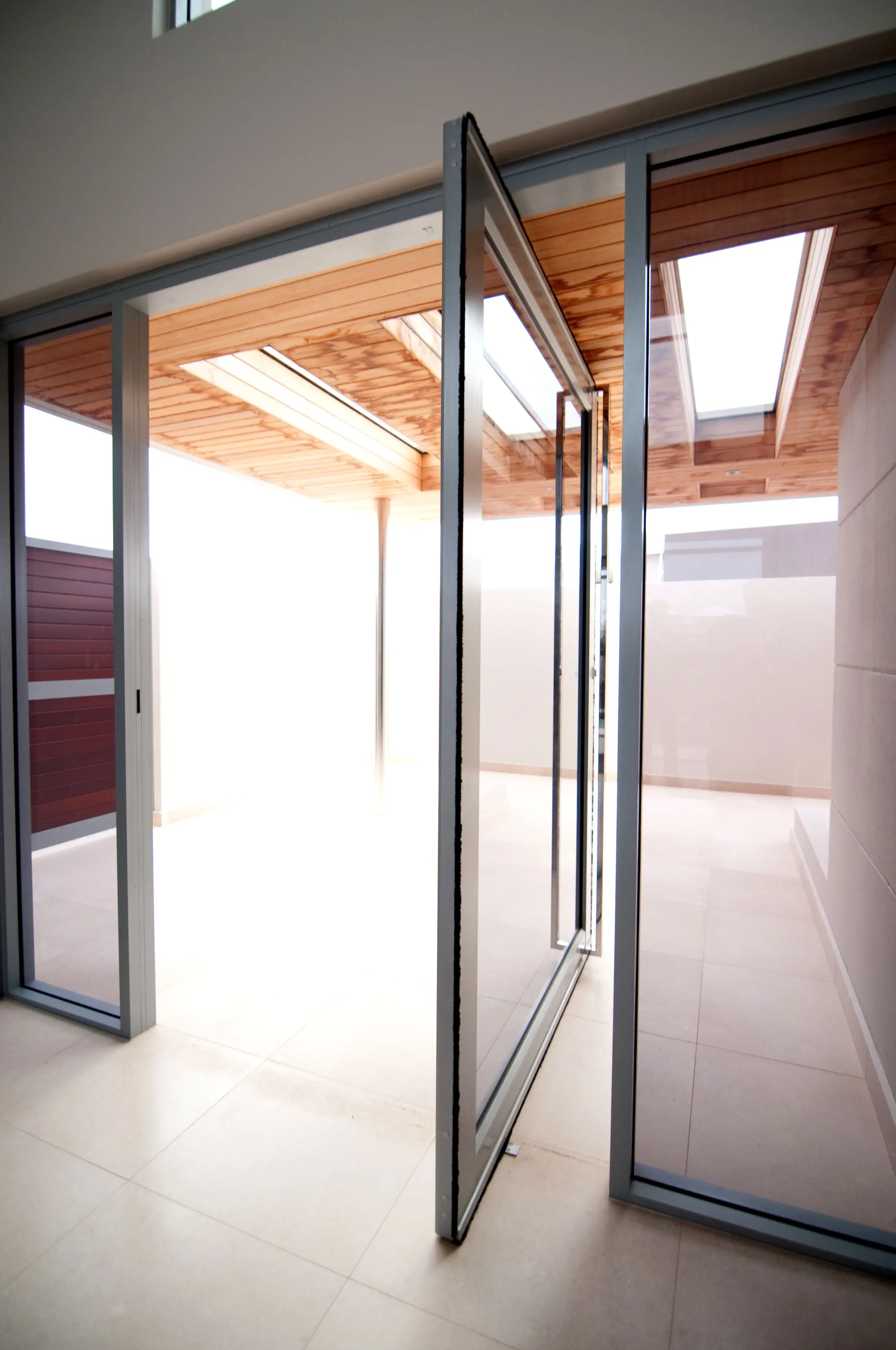 Hurricane Custom Villa Big Luxury Black Solid Wood Entry Modern Stainless Steel Front Entrance Pivot Door