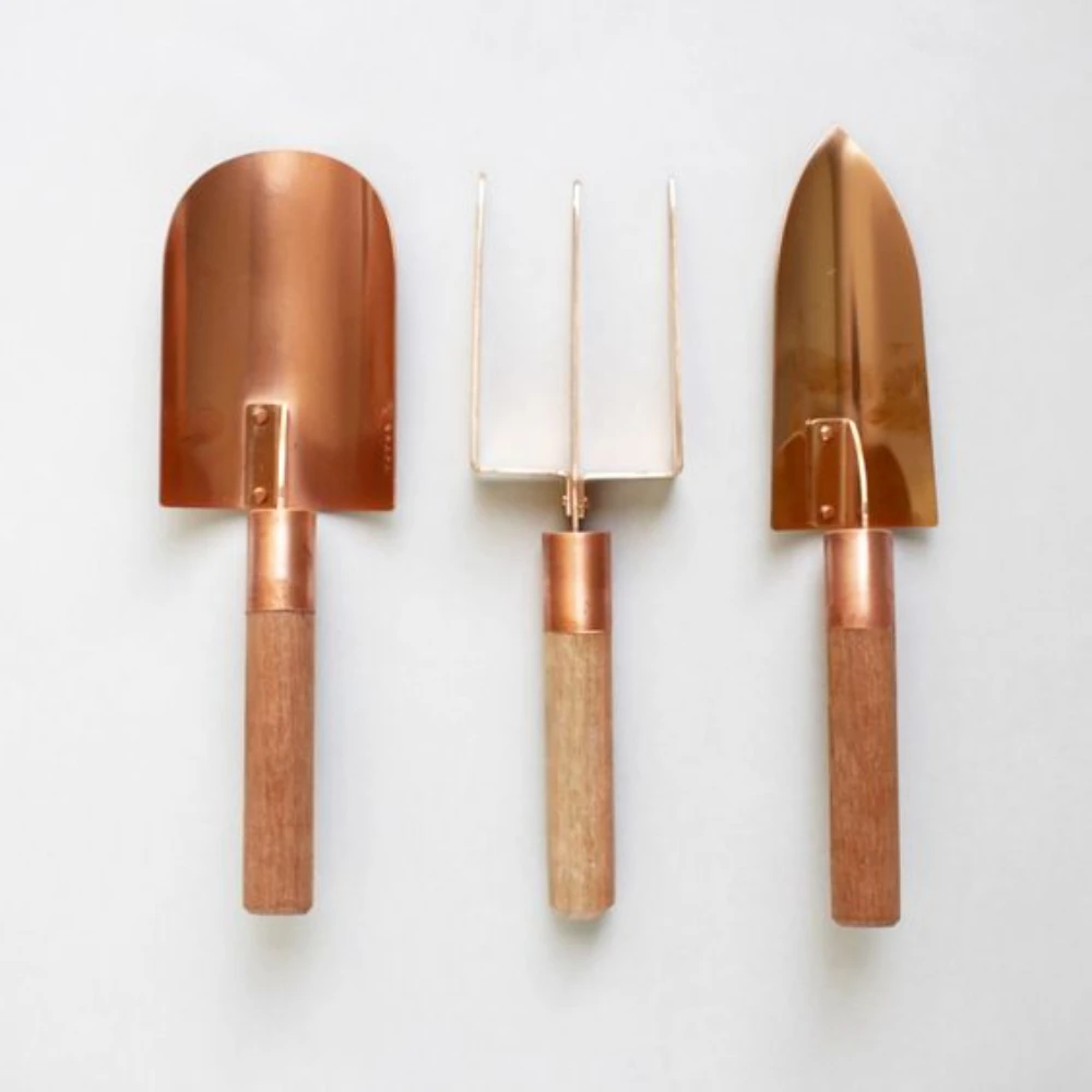 Unique Design Gardening Tools Set Made Of Copper Gardening Tools Wooden Handle For Agriculture And Garden Equipment