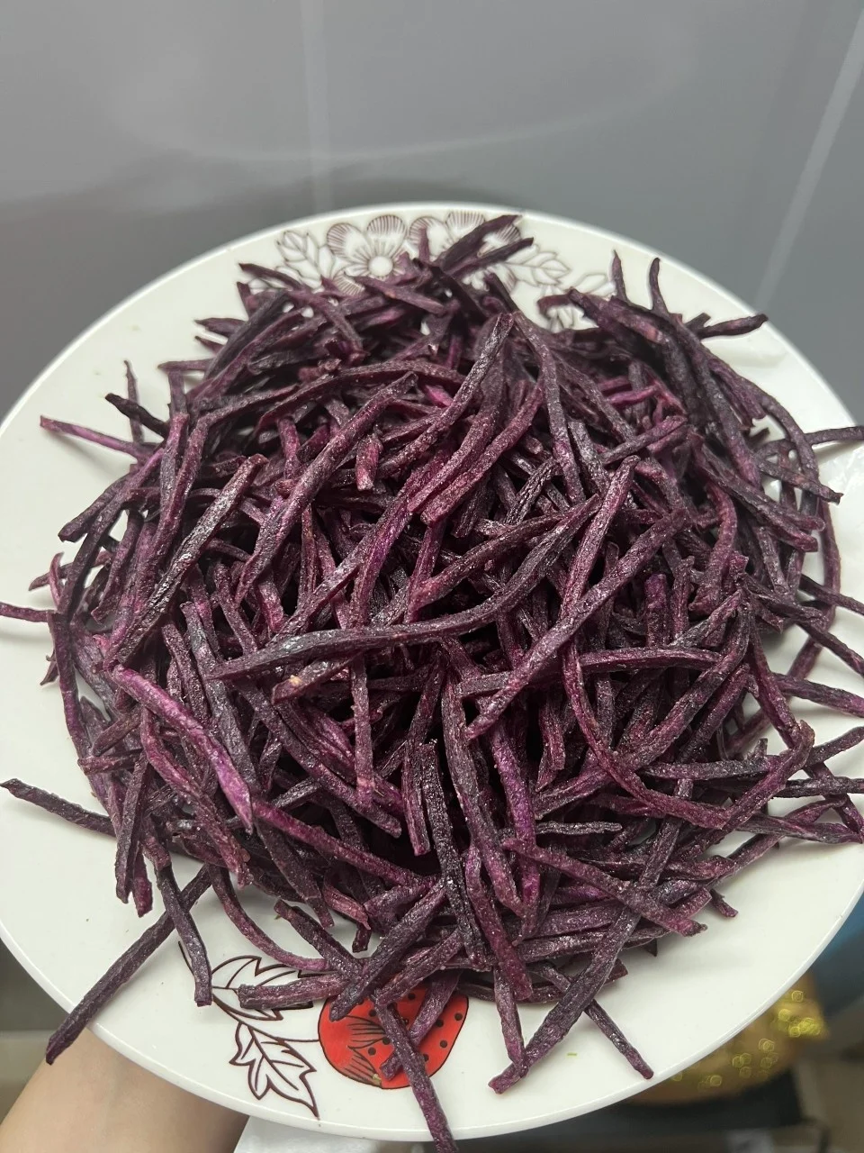 HOT SALE Tasty DRIED SWEET POTATOES From Vietnam for directly eat as snack or decoration cake or desserts or drinking