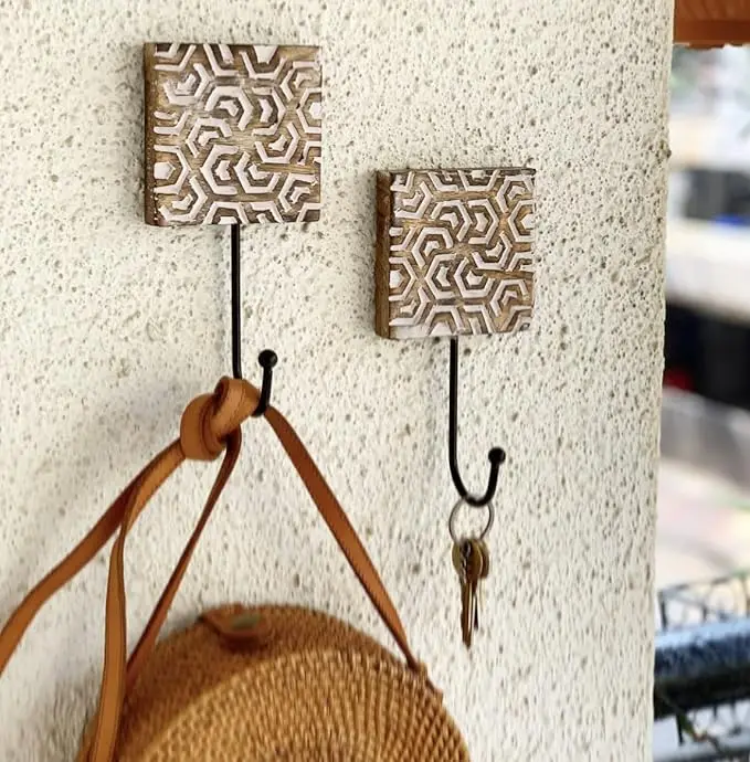 Set of 2 Decorative Wooden & Cast Iron Vintage Rustic Coat Hanger Wall Mounted Jacket Robe Towel Door Hook Rack Holder