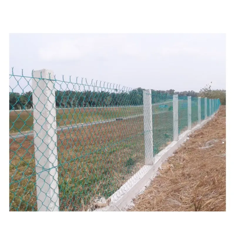 6 foot 7 foot  8 foot PVC coated chain link Fence with fence post with twisted knuckle edge in roll for farm garden and yard
