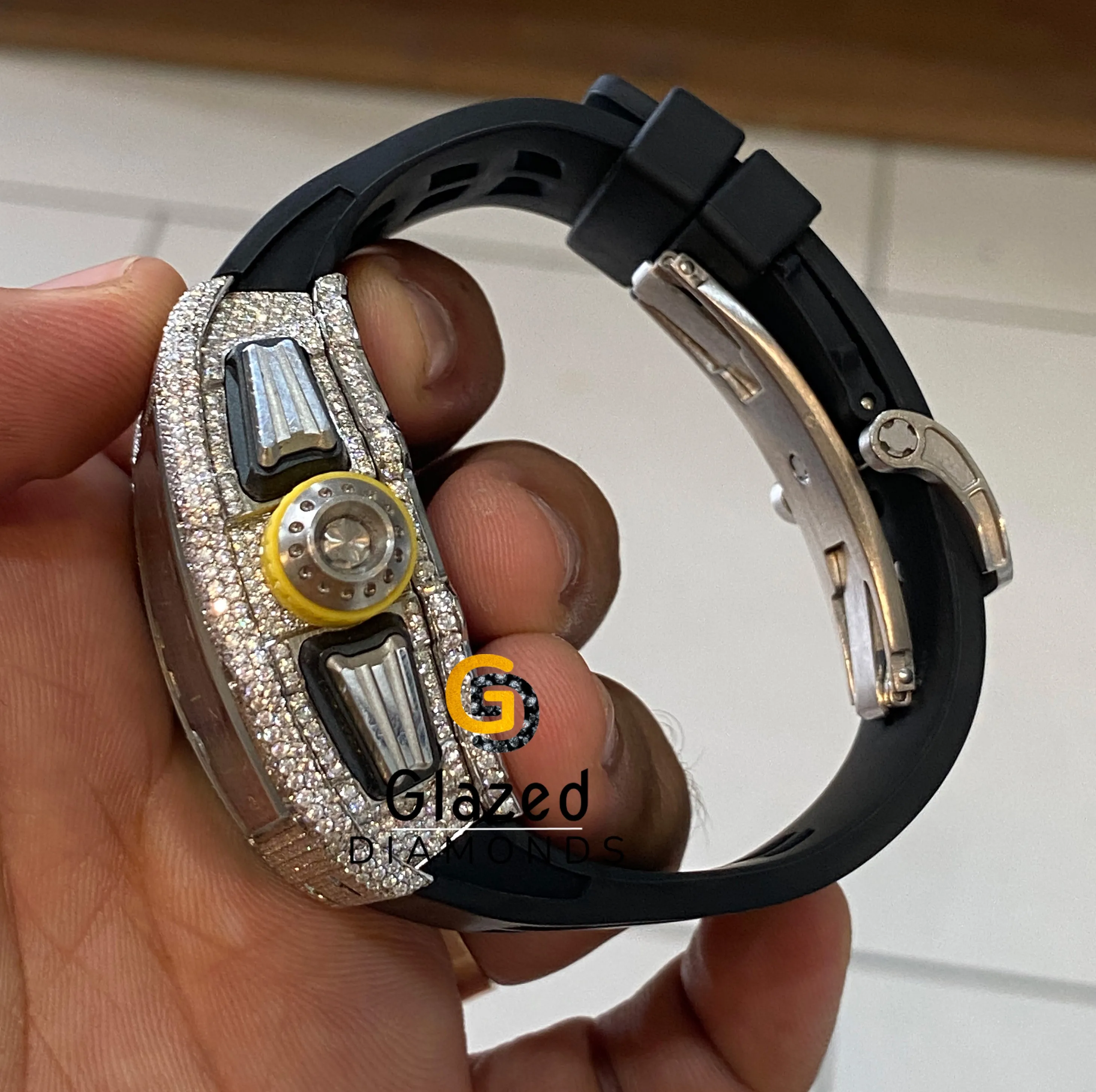 Designer Hip Hop Personalized Moissanite Watch Enhanced With Round Brilliant Cut VVs Clarity Diamonds Iced Out For Men