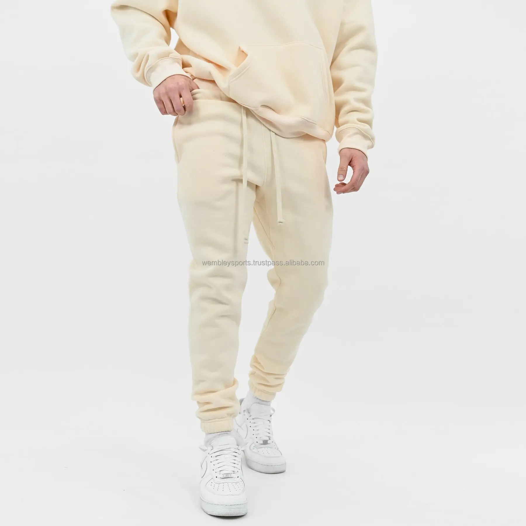 Custom Logo Tracksuits For Men Thick Sweatsuits Gym Sport Wear Training Jogging Suit Two Piece Hoodie And Pants Set