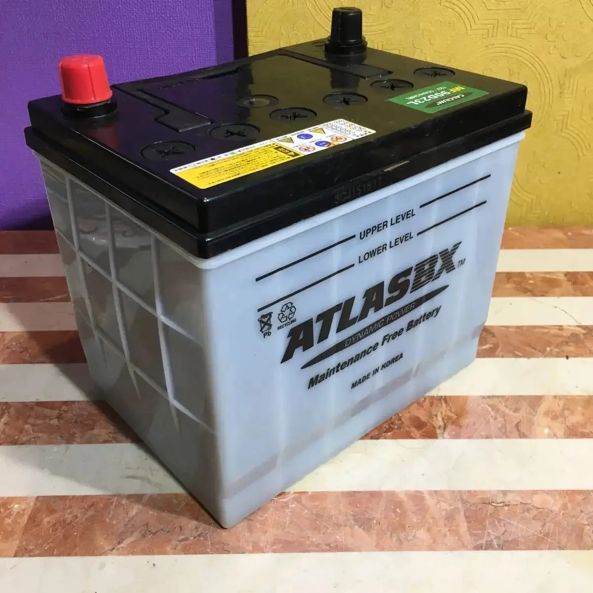 Drained Lead Acid Battery Scrap Wholesale Drained Whole Cars Battery in stock.