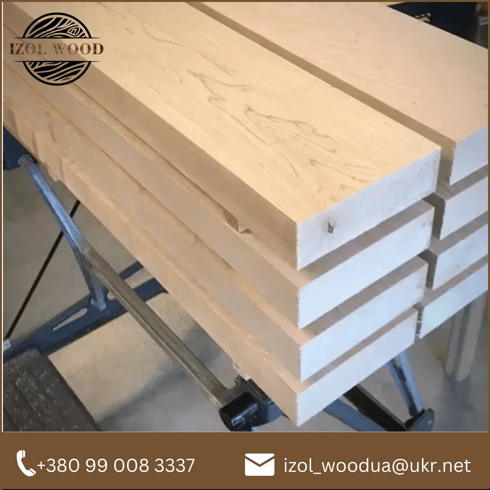Factory Hot Selling Construction Use Cedar Sawn Wood 2x4 Clear Pine Lumber Ready for Export