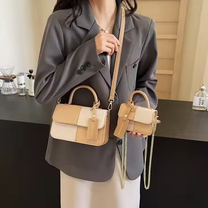 2025 New Fashion Portable Small Square Shoulder Messenger Bag Women Zip Closure Single Handle Joker Stitching Summer PU Lining