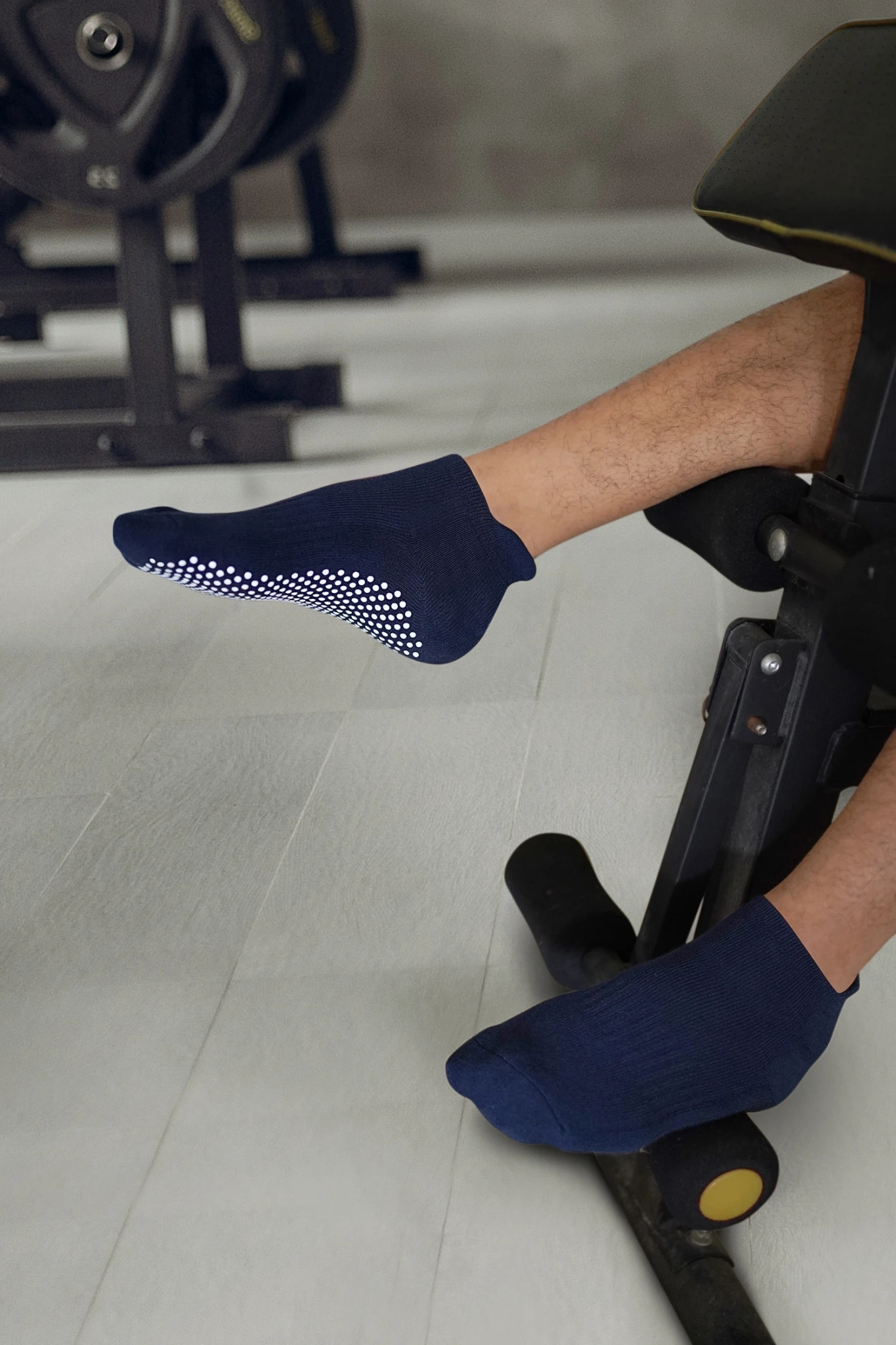 RATIVE Anti Slip Non Skid Barre Yoga Pilates Hospital Socks with grips for Adults Men Women