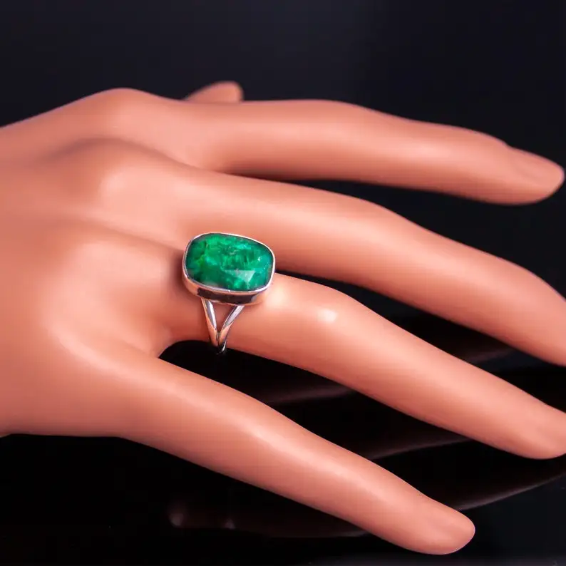 High Quality Beautiful 925 Sterling Silver Emerald Trendy Design Natural Gemstone Brass Gold Plated Customized Jewelry