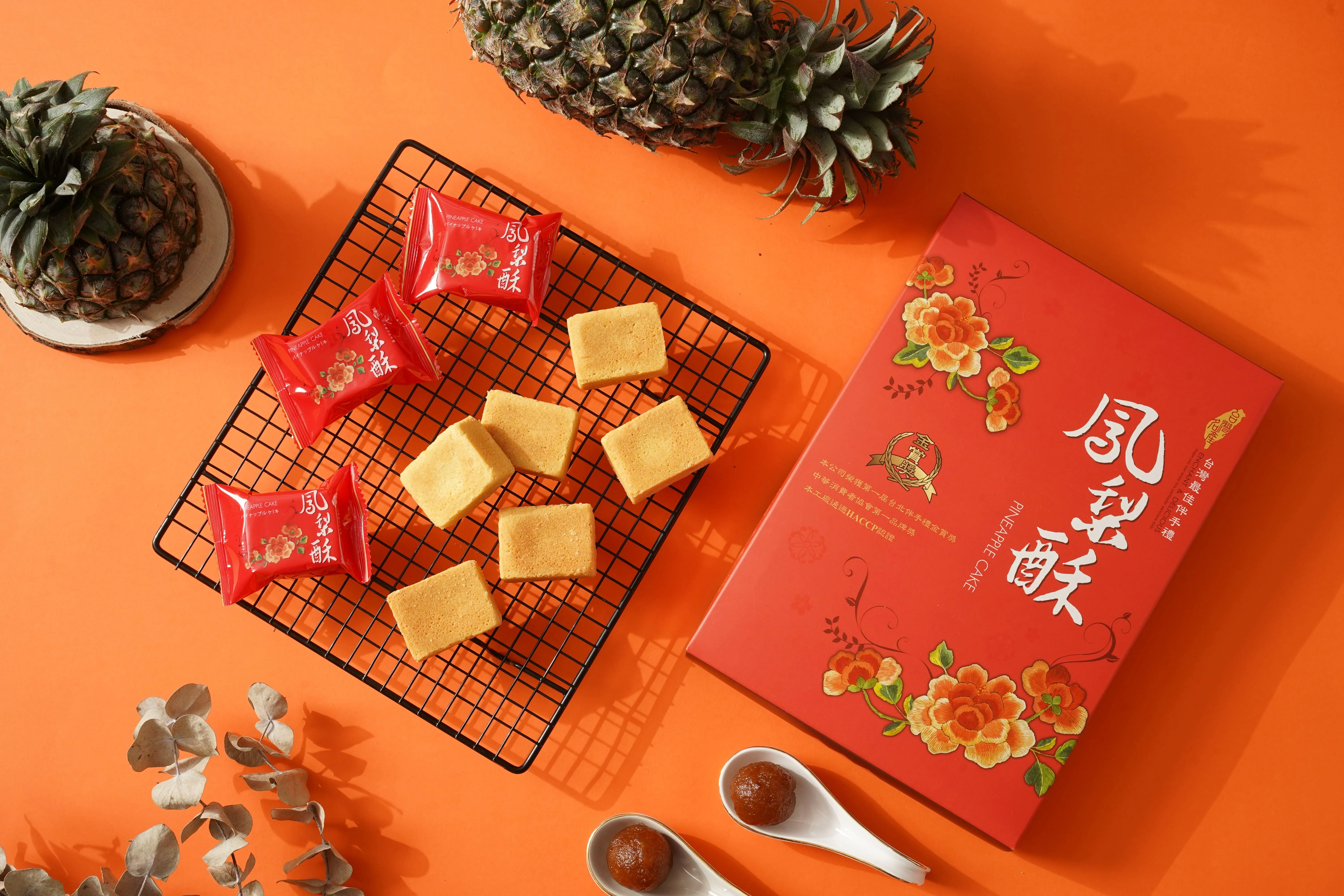 Ананасовый торт для закусок