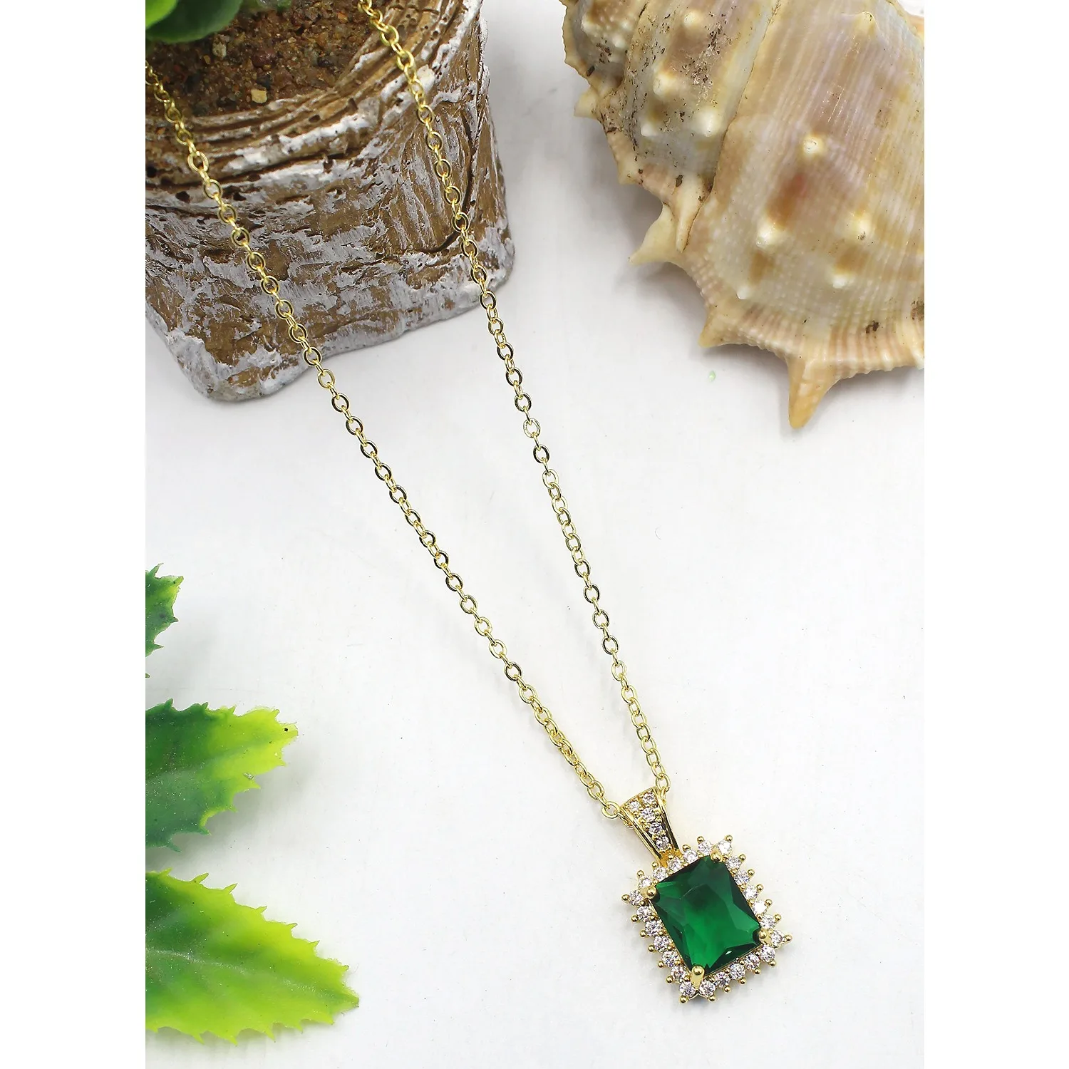 Pendant Zircon Ad Cz Stone Heart Pendant  Gold Necklace Gold plated minimal designer diamond work Revolving  with chain