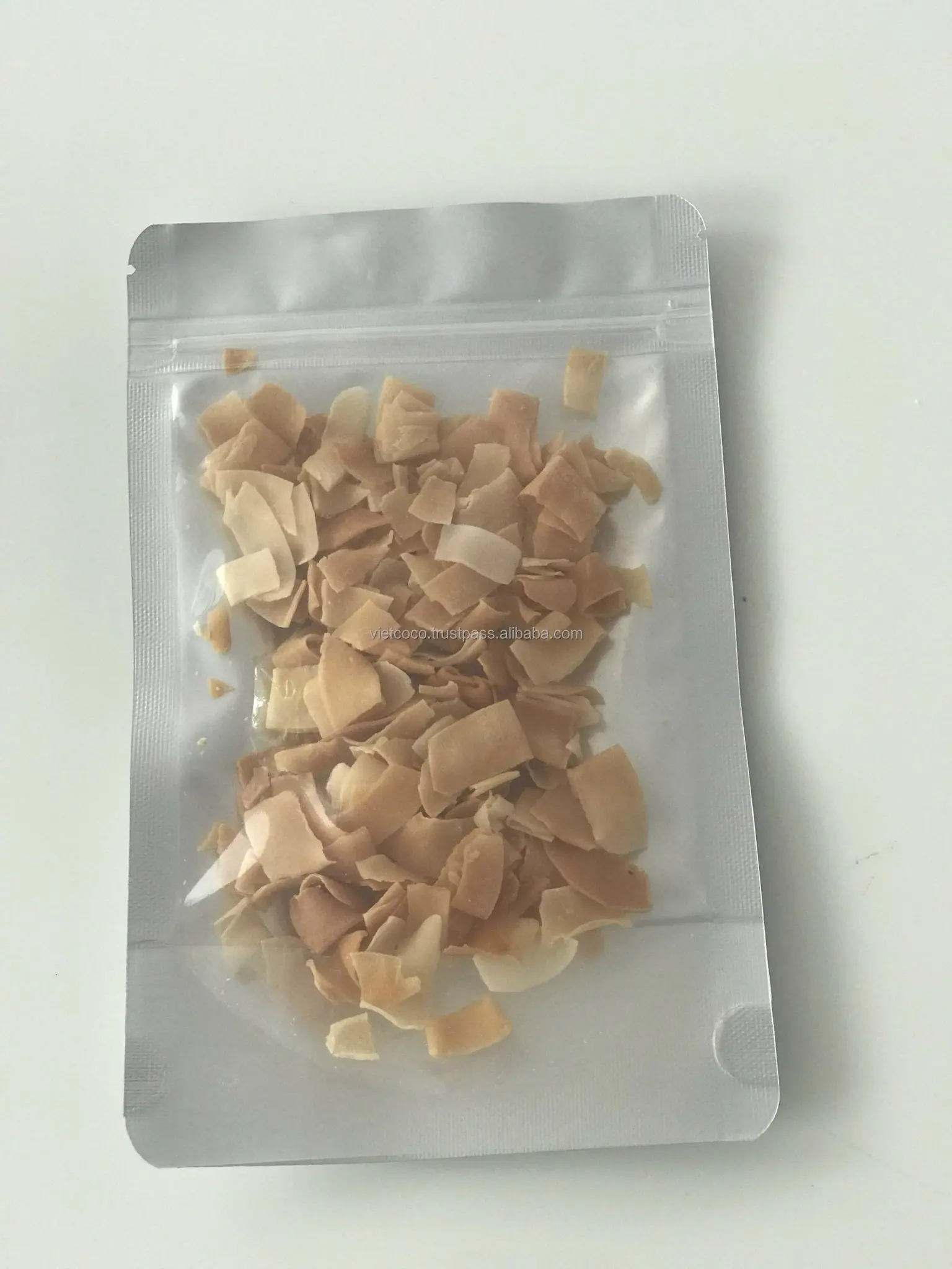 Crispy Dried Coconut Chips High Quality 100% Natural