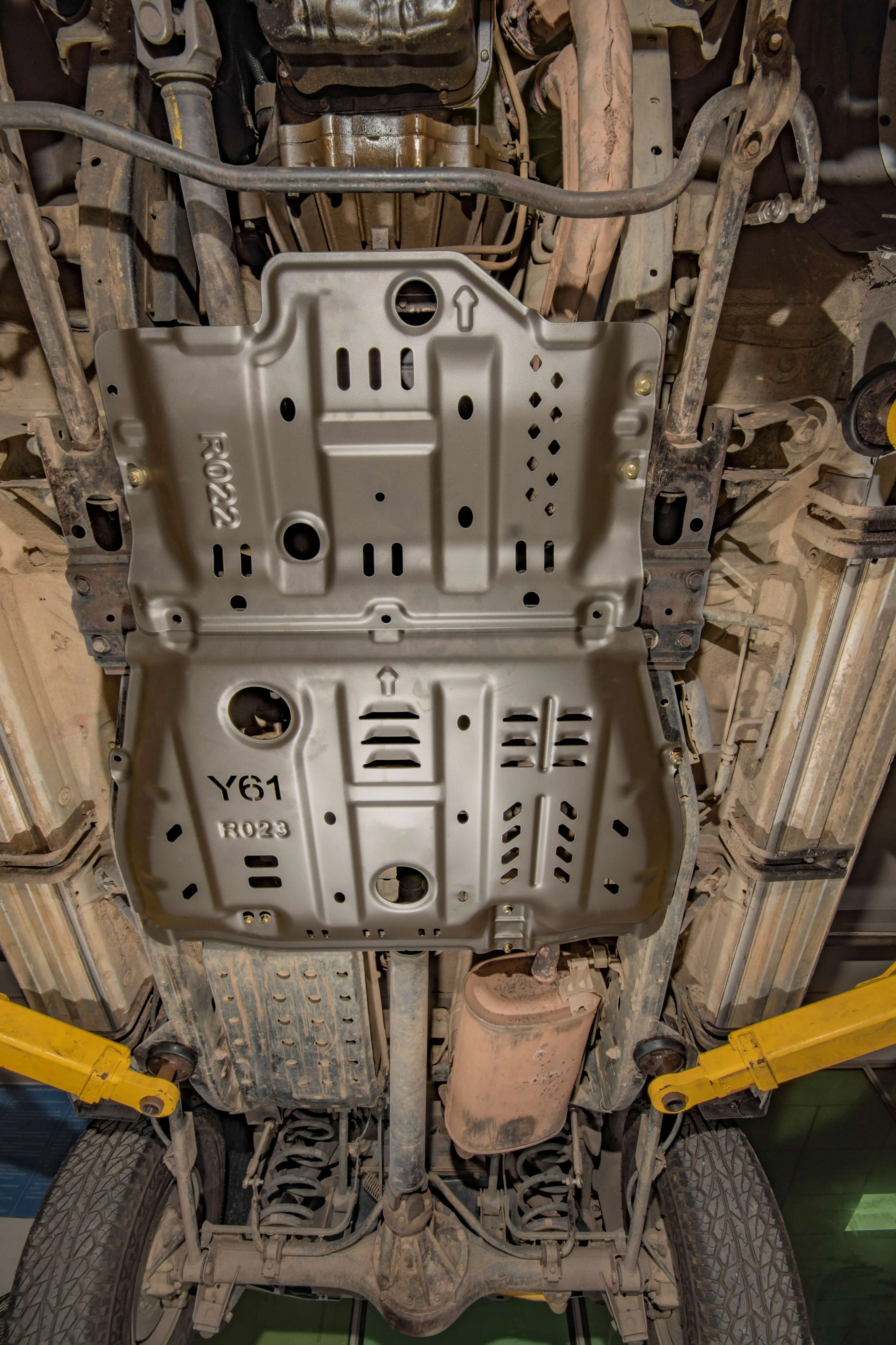 Wholesale OEM 4x4 exterior accessories Aluminum Alloy NISSAN Patrol Y61 Skid Plate Engine Guard plate underbody Protection