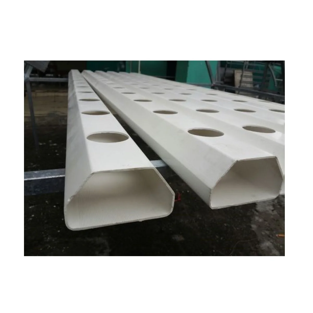 Microgreens Growing System Indoor White Technology Manufacturing Greenhouse Hydroponic Growing System PVC Channel Pipe Vietnam