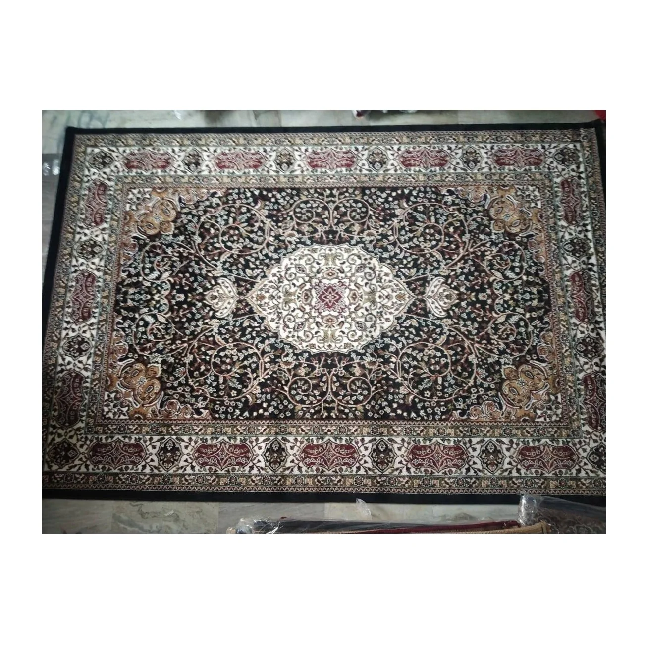 High Quality Home Textiles Embroidered Carpet Rug  Luxury Woolen Rug for Home Hotel Bedroom Decoration