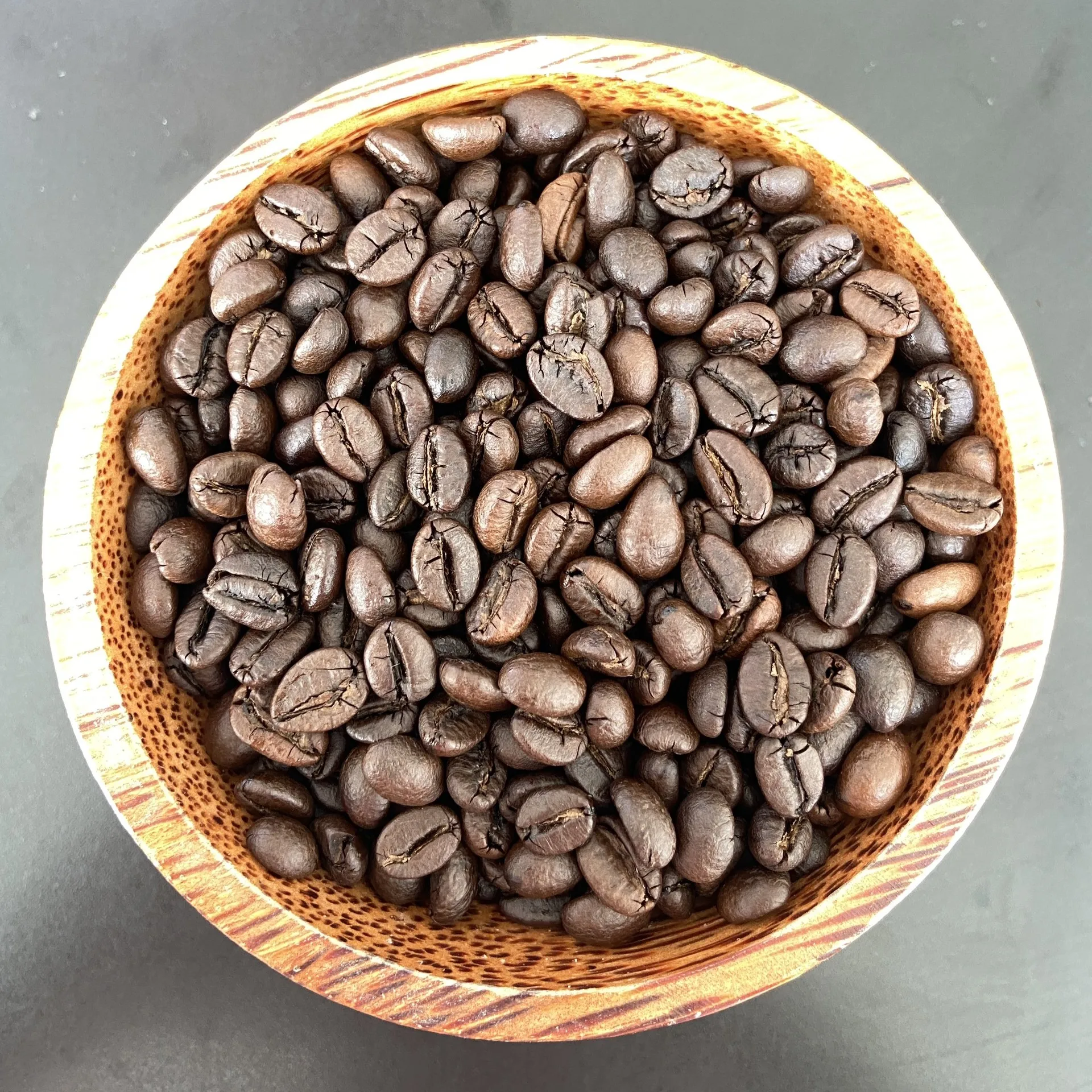 Roasted Coffee Beans Grade 1 Premium Whole Bean from Vietnam