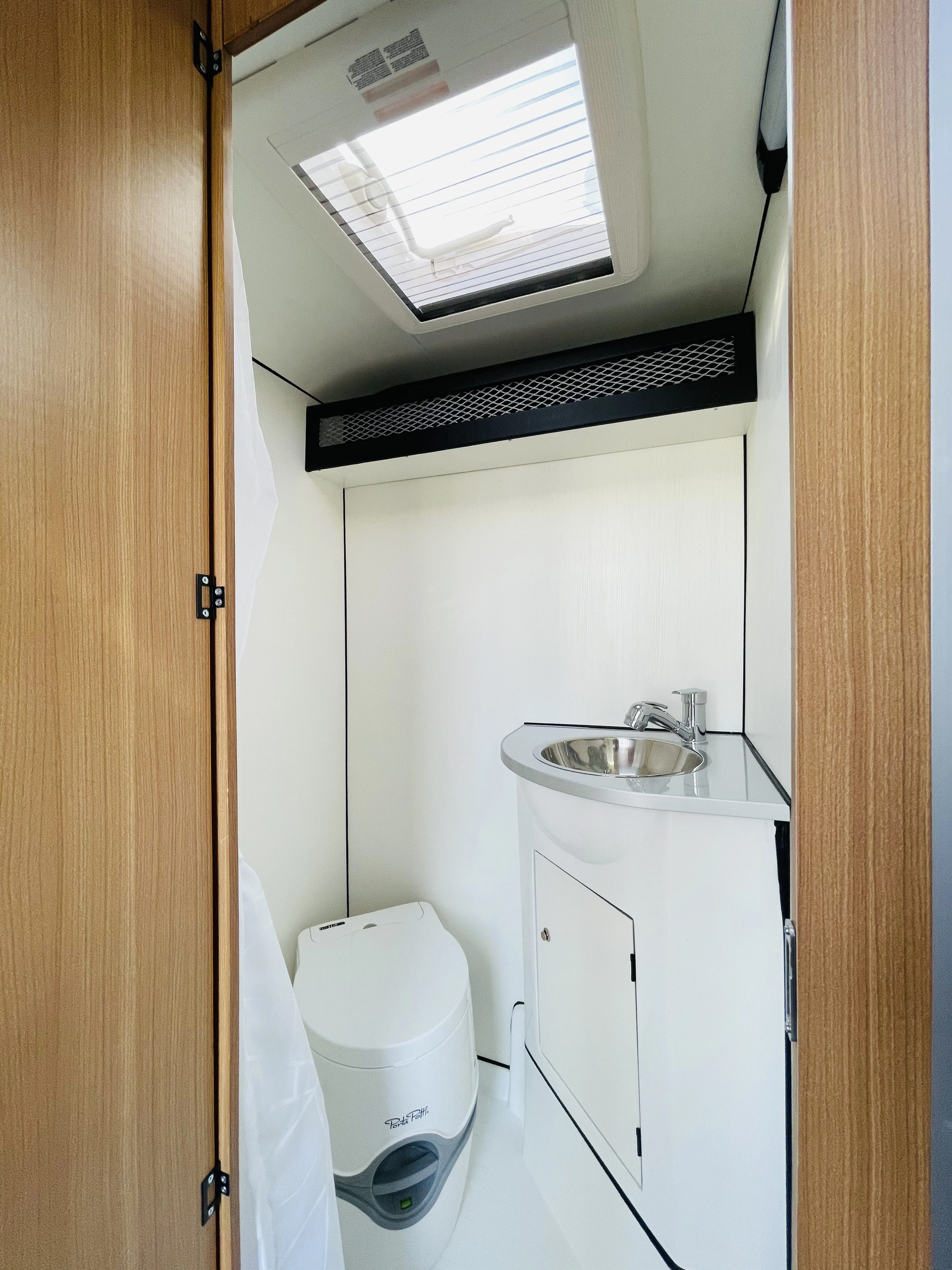 Light caravans EU standard made in Turkey basoglu caravans caretta series