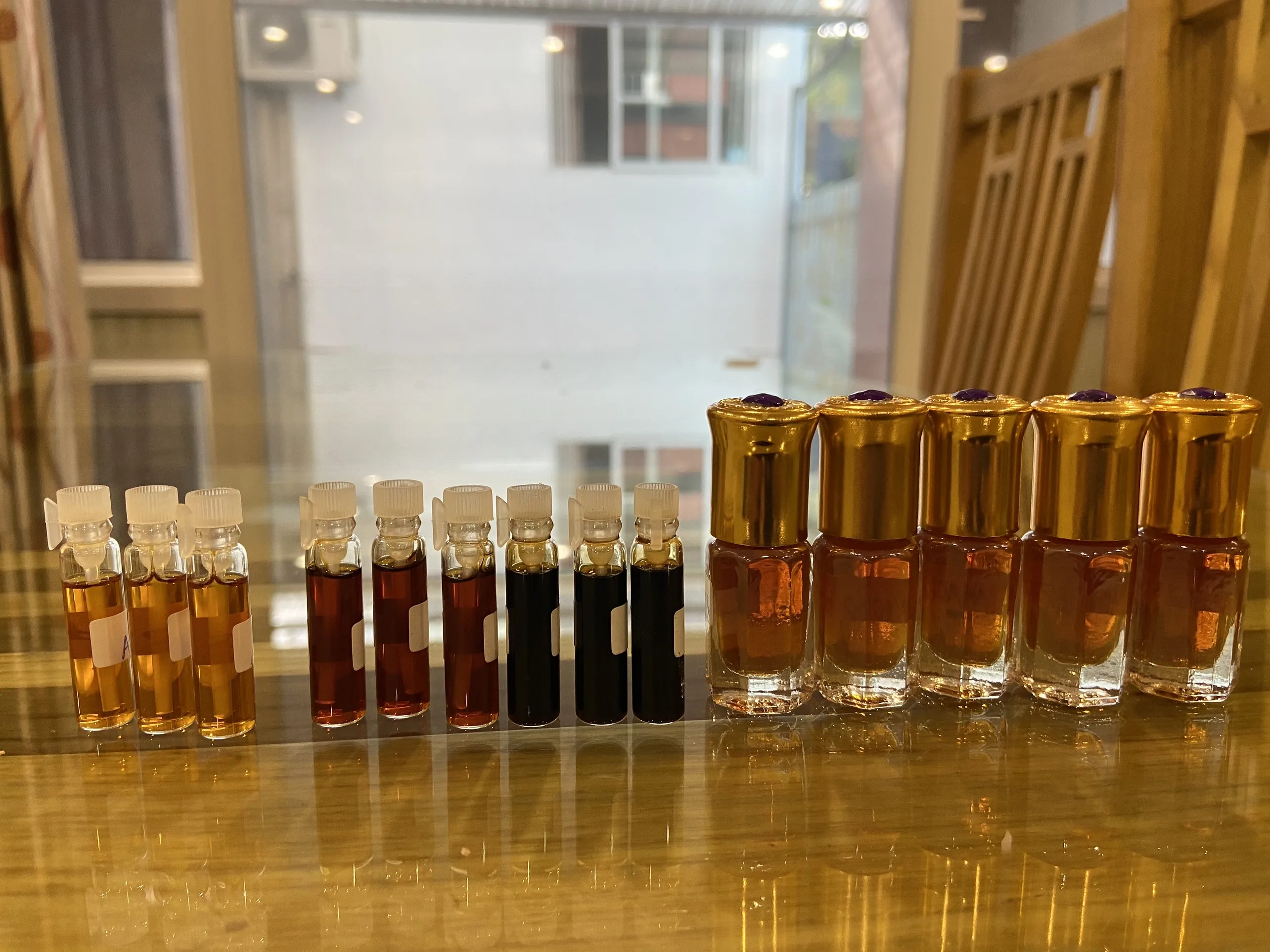 High quality 100% Essential Oud oil natural from Vietnam Long Lasting Fragrance Pure Agarwood Oud making Luxuryperfume