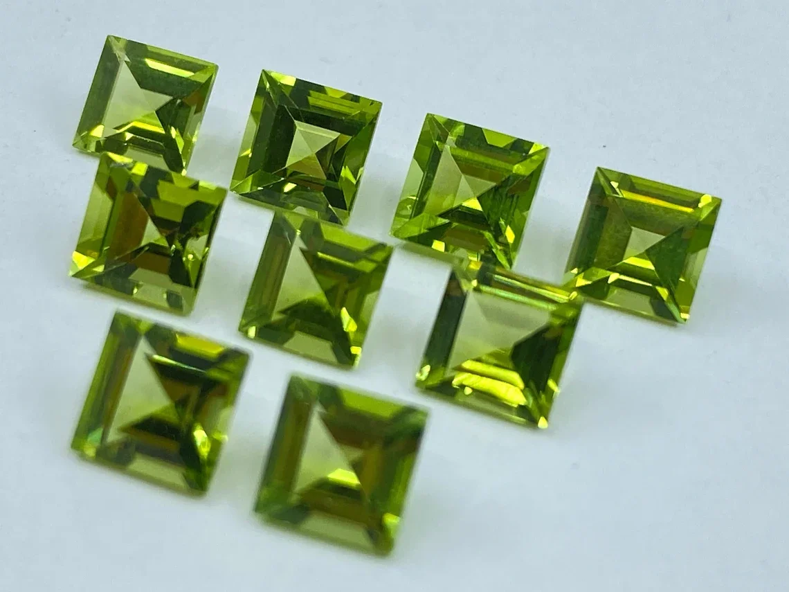 Natural Facet Cut Square Shape Peridot Calibrated Size Faceted Loose Stone Gemstone