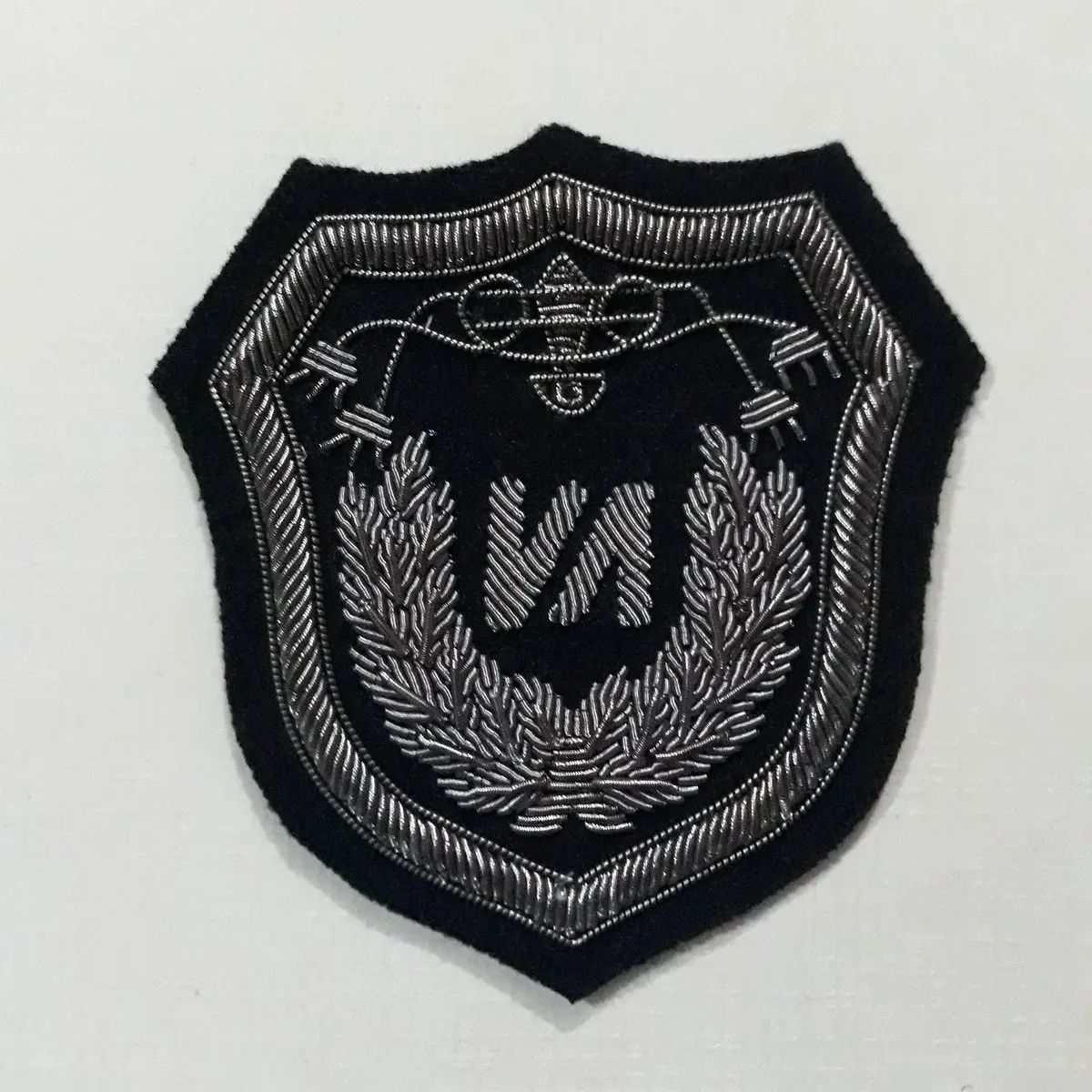 new fashion  hand embroidery bullion wire brooch HAND  fashion brooch custom made jacket patches Giraffe pin