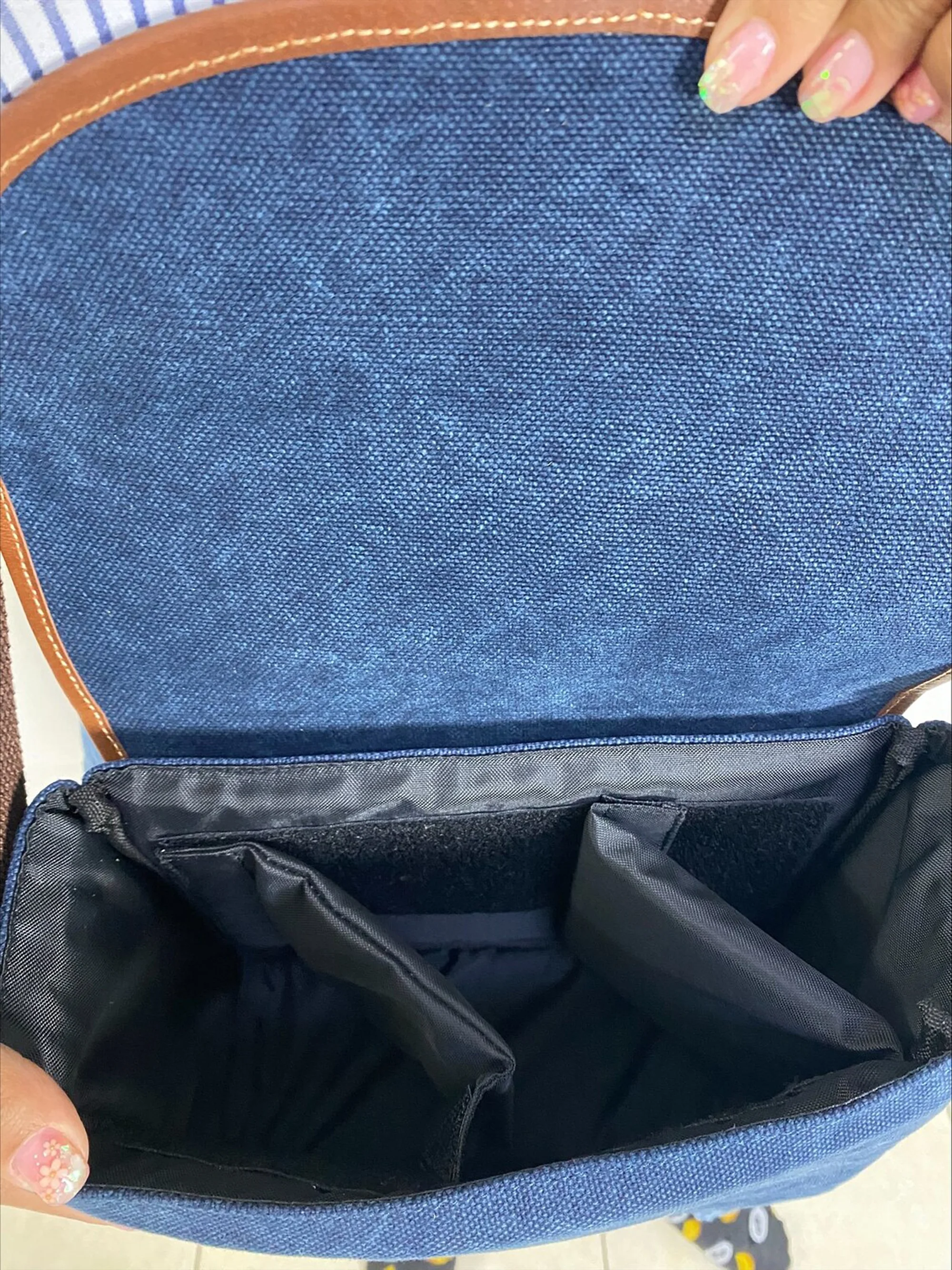 Fashion Stylish Canvas And Leather Camera Bag Classic Cross Strap Eye To Carry Travel Trekking Camera Accessories Shoulder