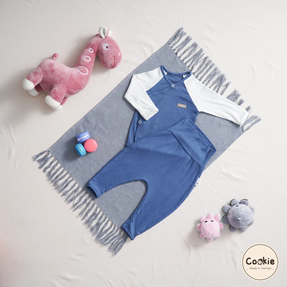 Safe Soft Breathable Unisex 0-6 months Air-cool Knitwear fabric Newborn Baby Set with 95% cotton, 5% elastane
