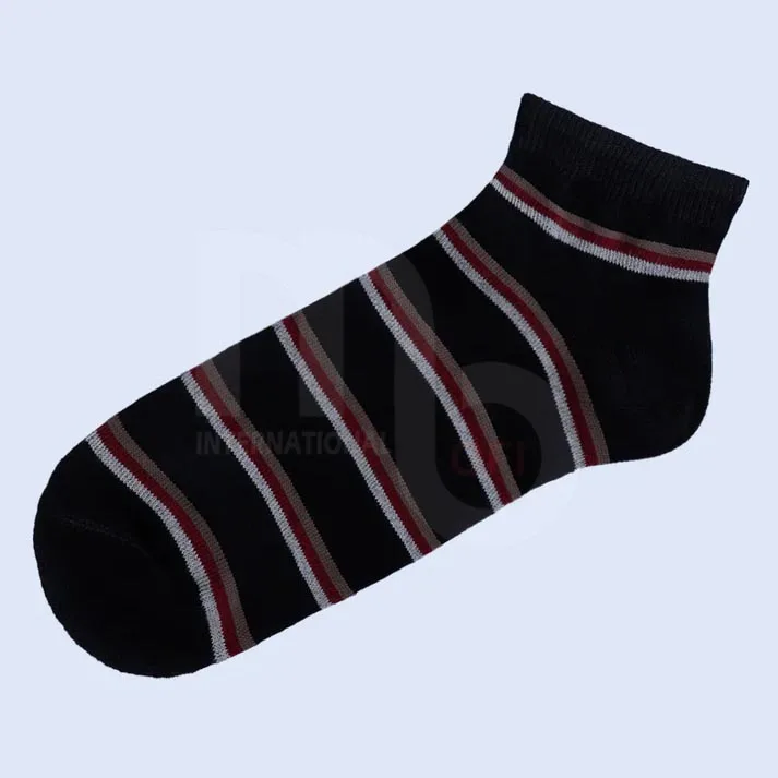 New Latest Designs Polyester Socks Football Cycling Yoga Compression Socks Customised Casual Mens Socks