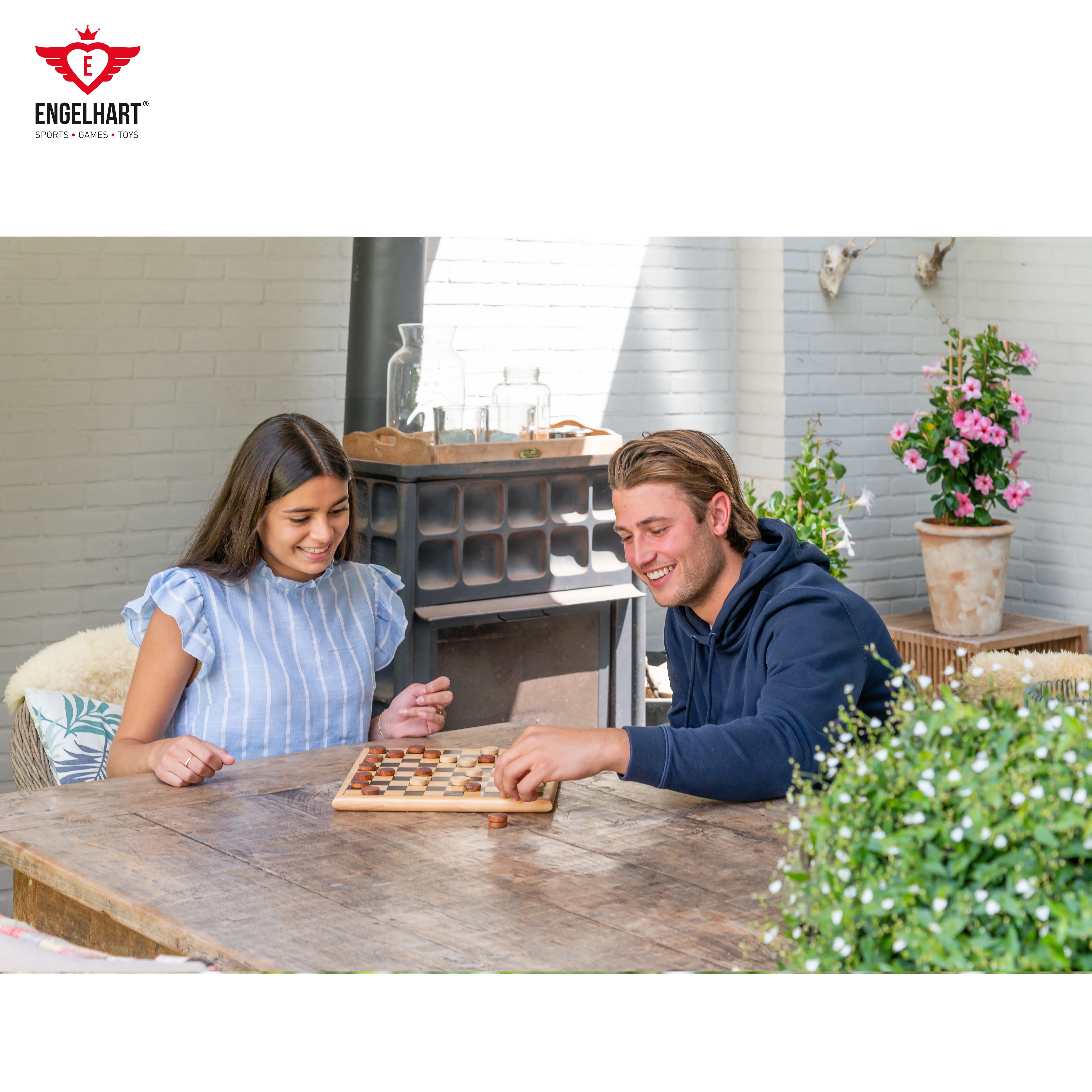 Longfield Games High Quality Checkers Set Complete Wooden 29x29 cm PU Chess Board Game for Adults and Kids Educational Toys