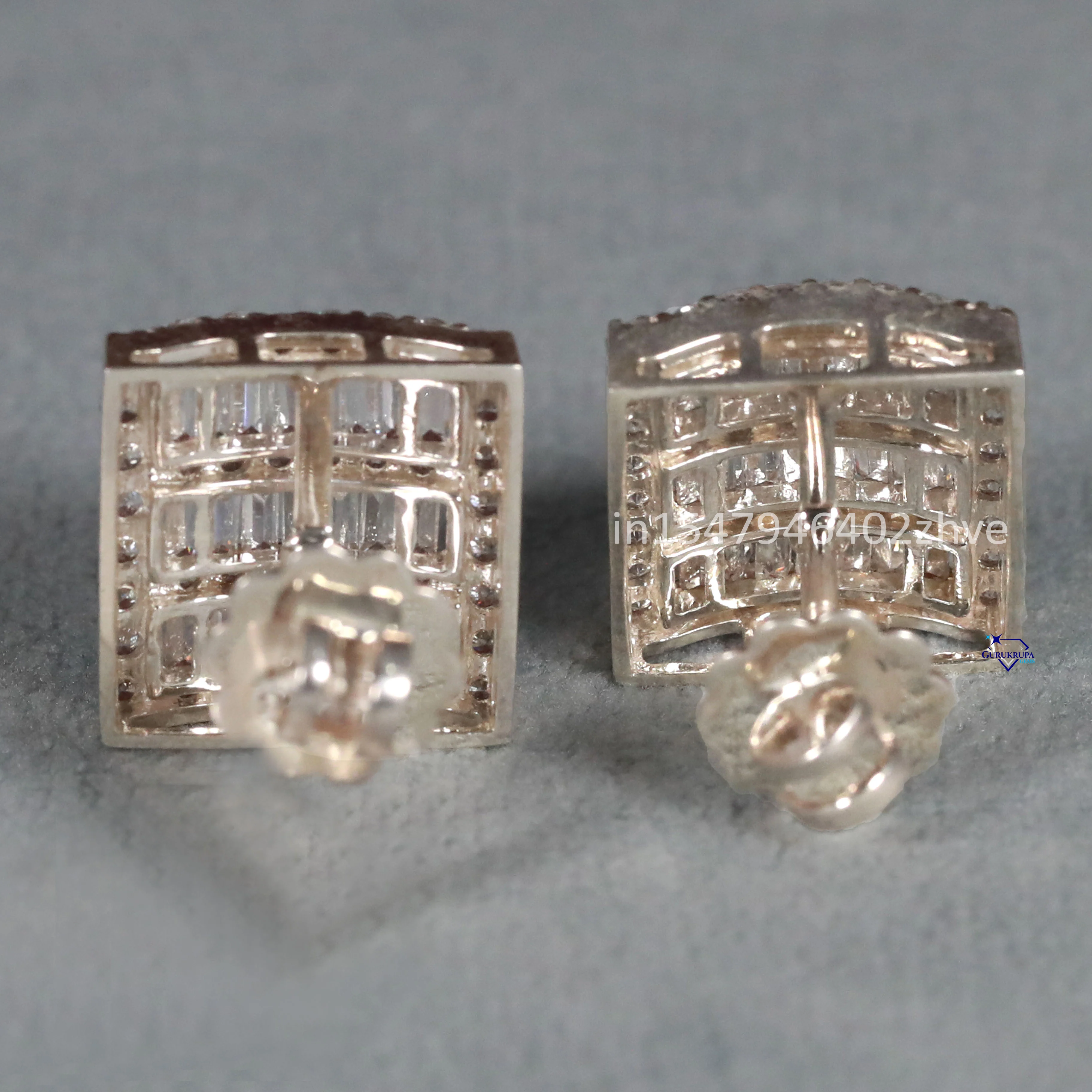 Женские серьги с бриллиантами украшенные 925