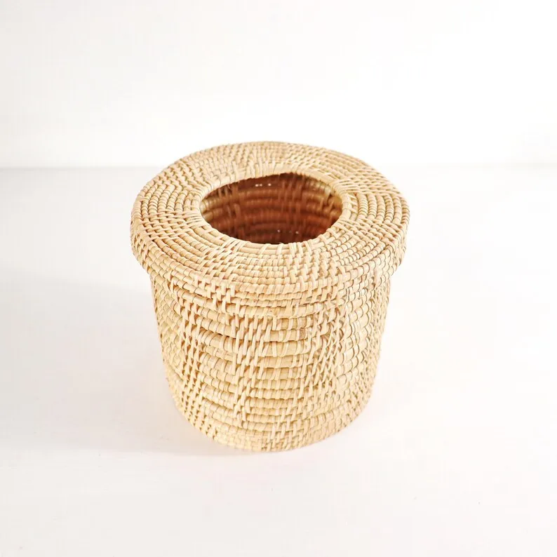 Top Selected Handmade Tissue Box Cover Woven Round Rattan Woven Dispenser Natural Rattan Handicraft Woven Round Made In Viet Nam