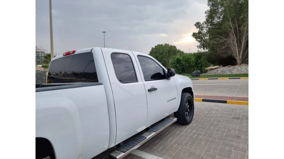 2012 CHE VROLET SILVERADO LHD